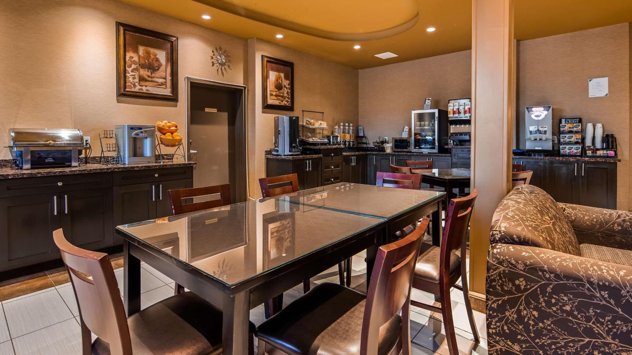 Best Western Estevan Inn & Suites photo 2