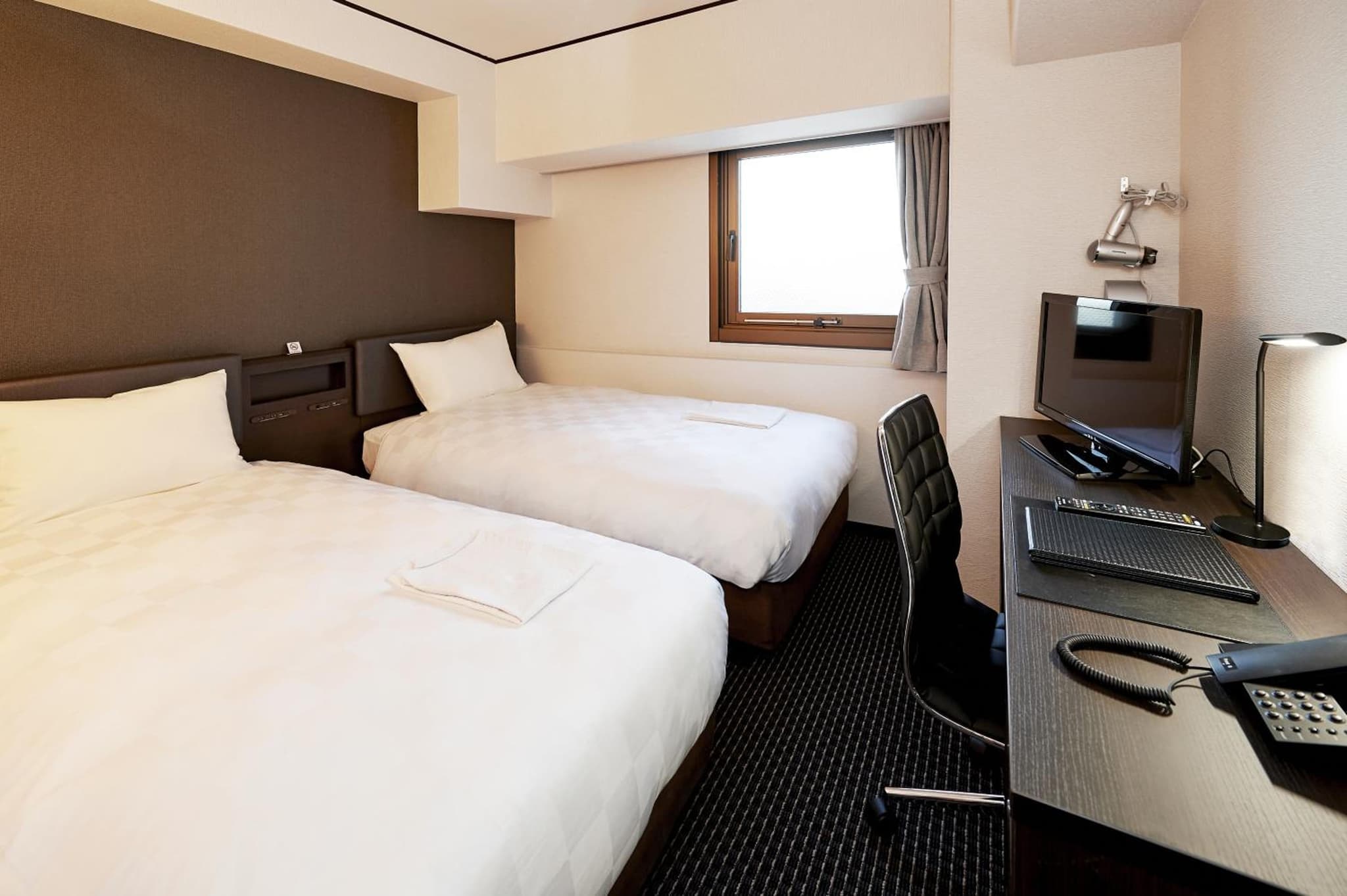 Hotel Consort Shin-Osaka photo 9