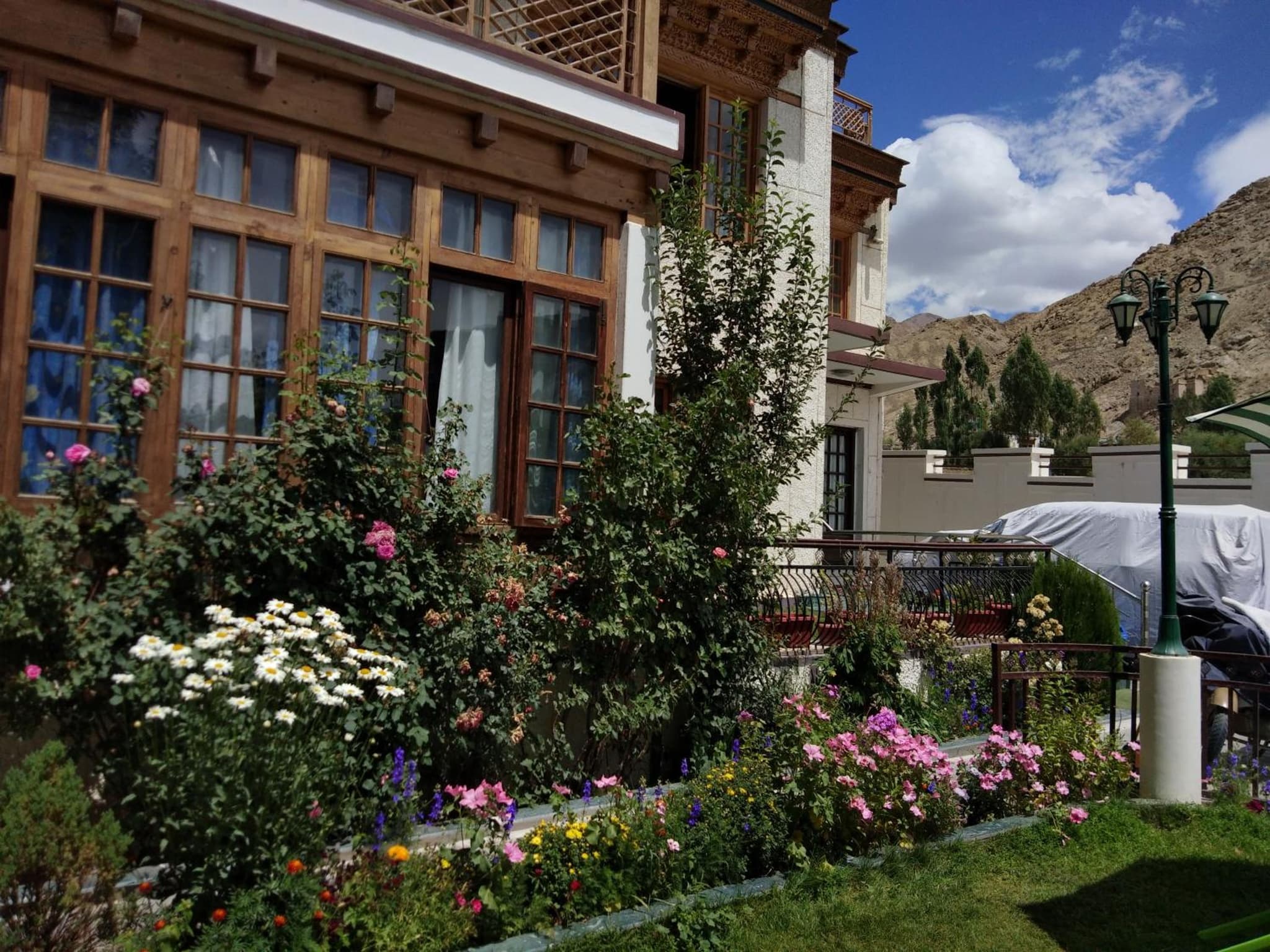 New Royal Guest House photo 9