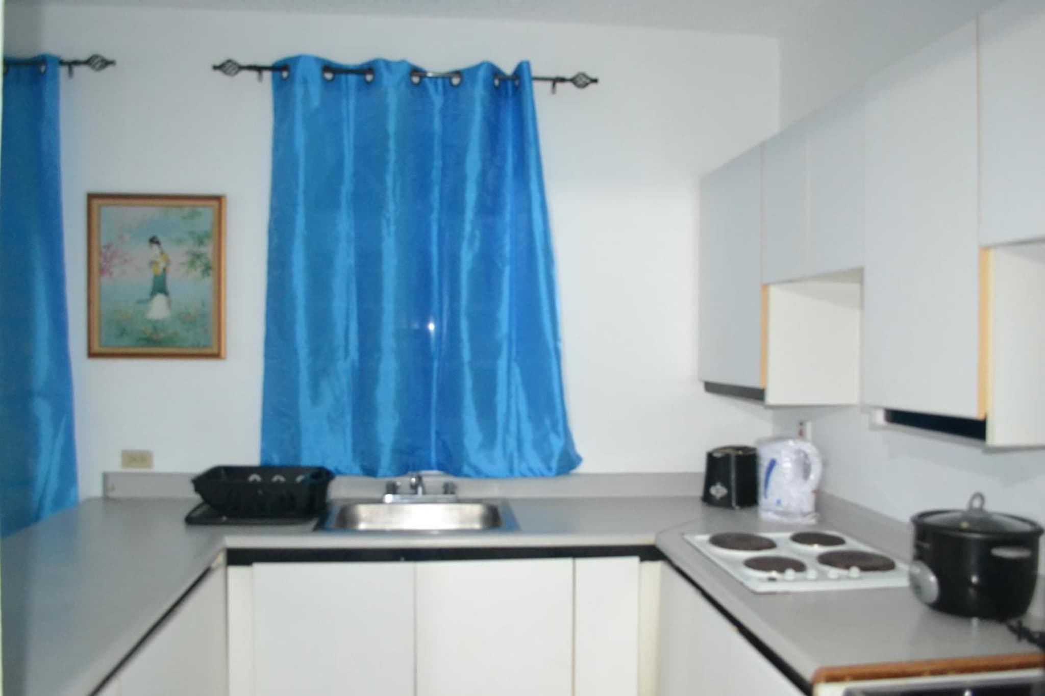 Sky Castles Apt H6 photo 8