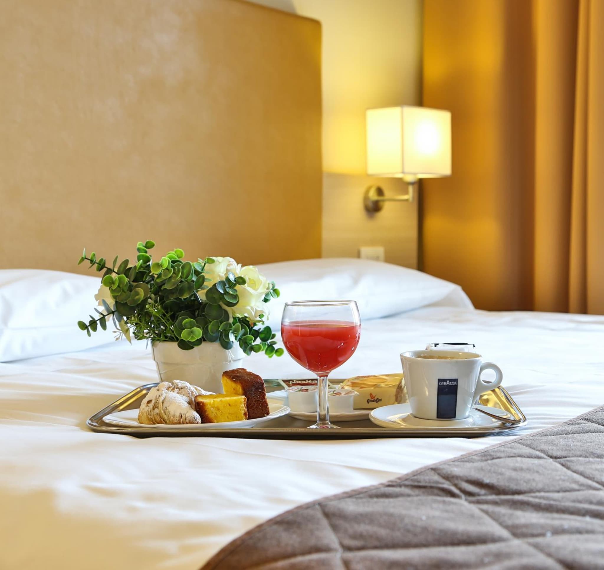Regal Hotel photo 8