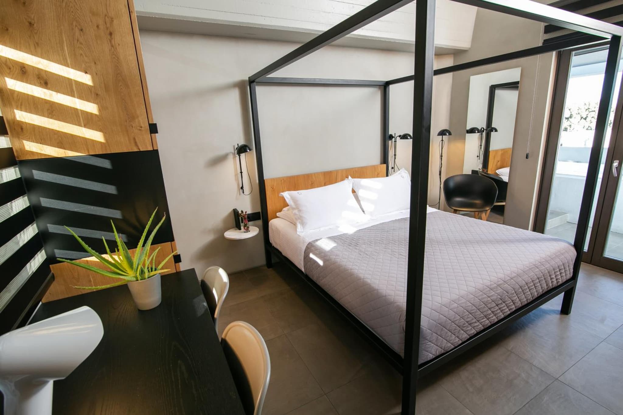 Marquise Suites - Adults Only photo 6