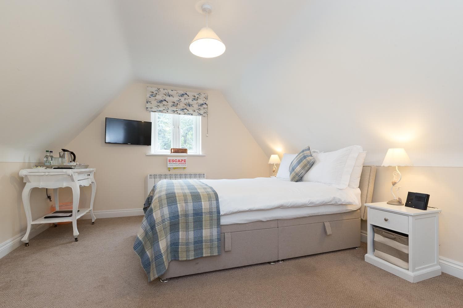 Whitethorn Bed and Breakfast photo 6