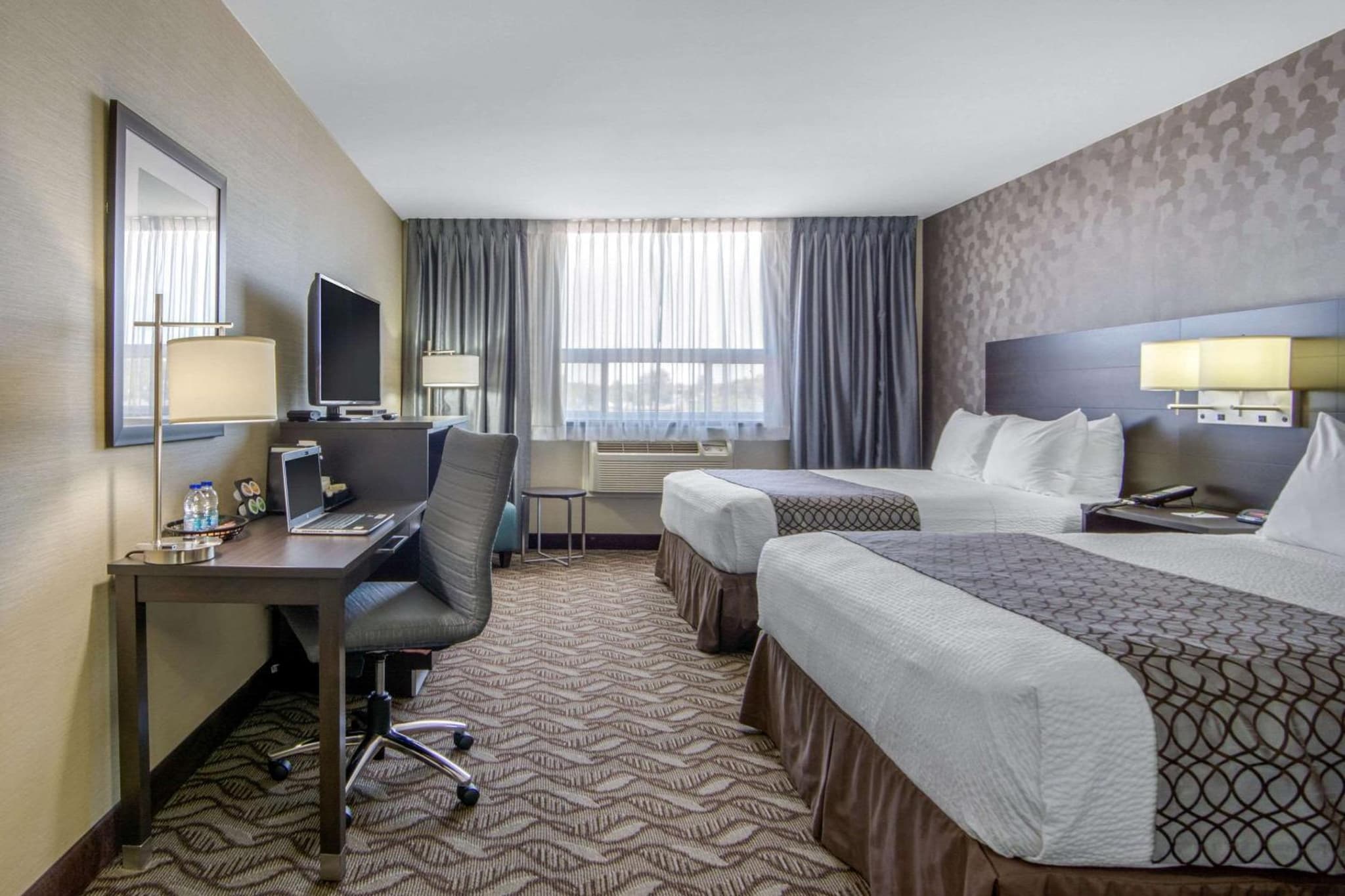 Clarion Hotel photo 4