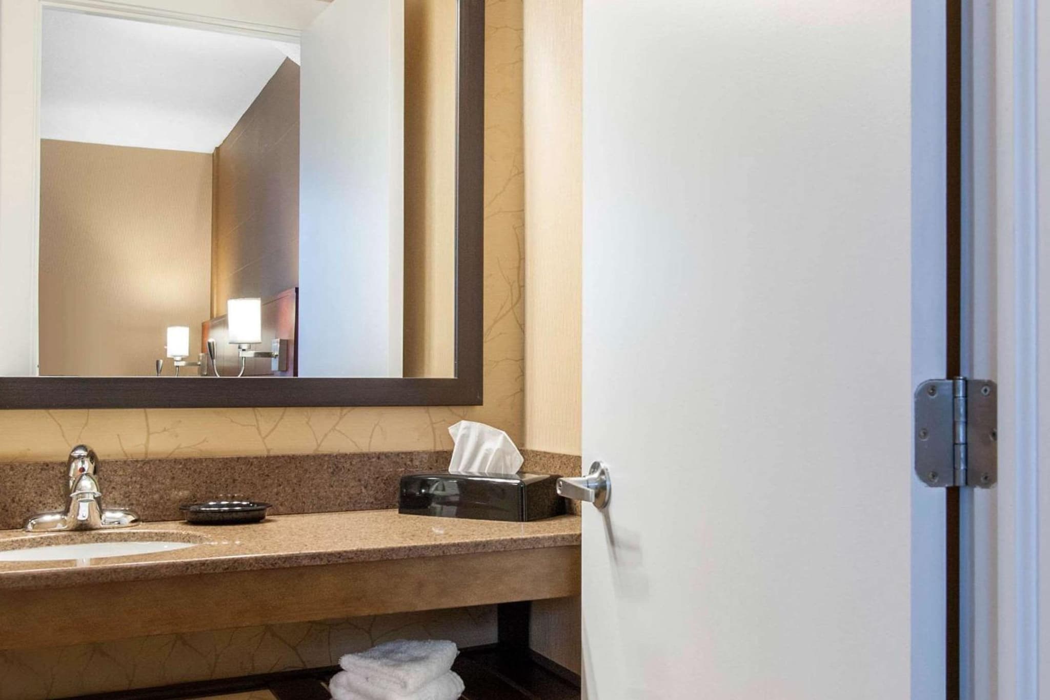 Quality Hotel & Suites photo 5