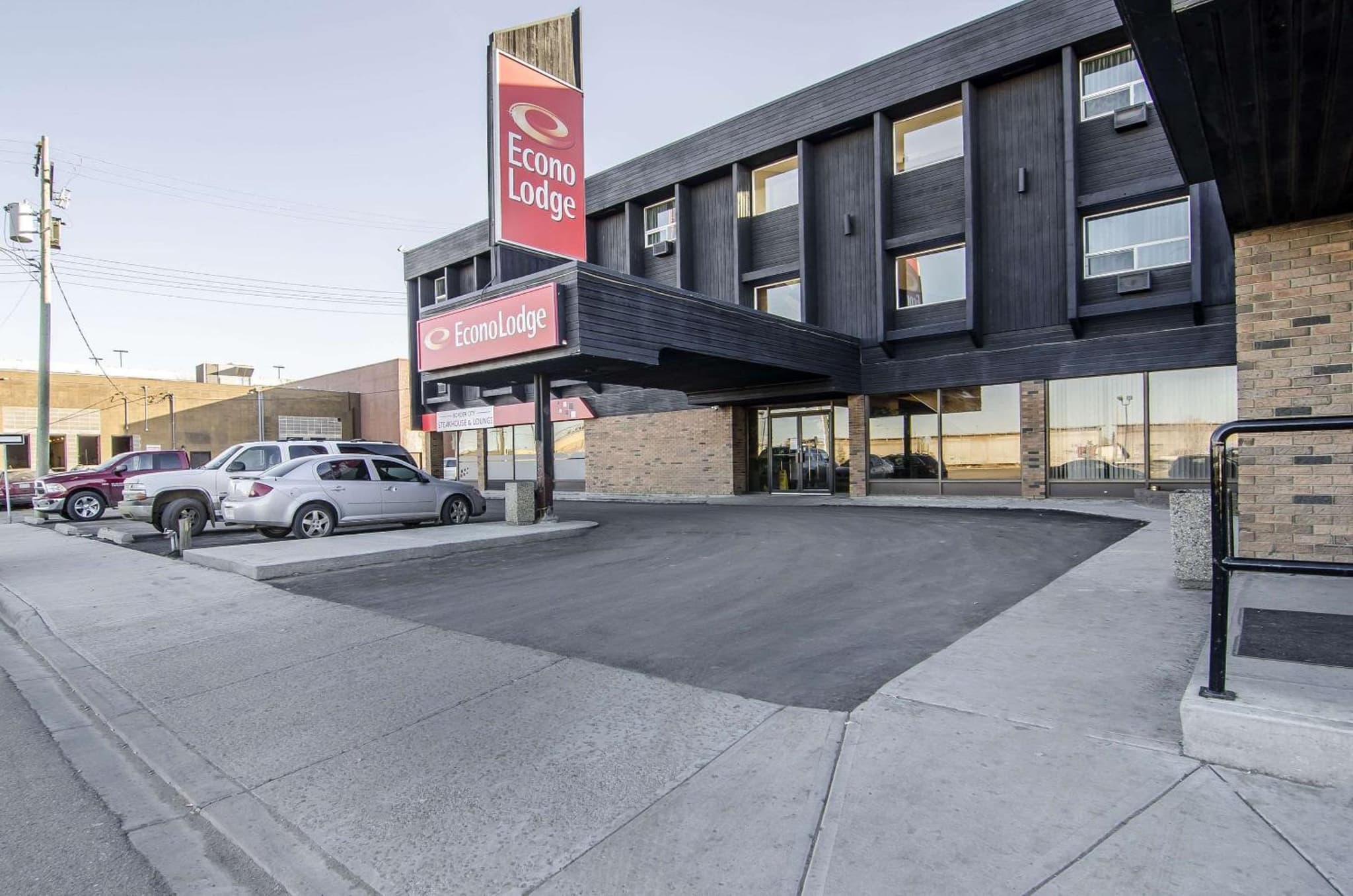 Econo Lodge Lloydminster photo 8