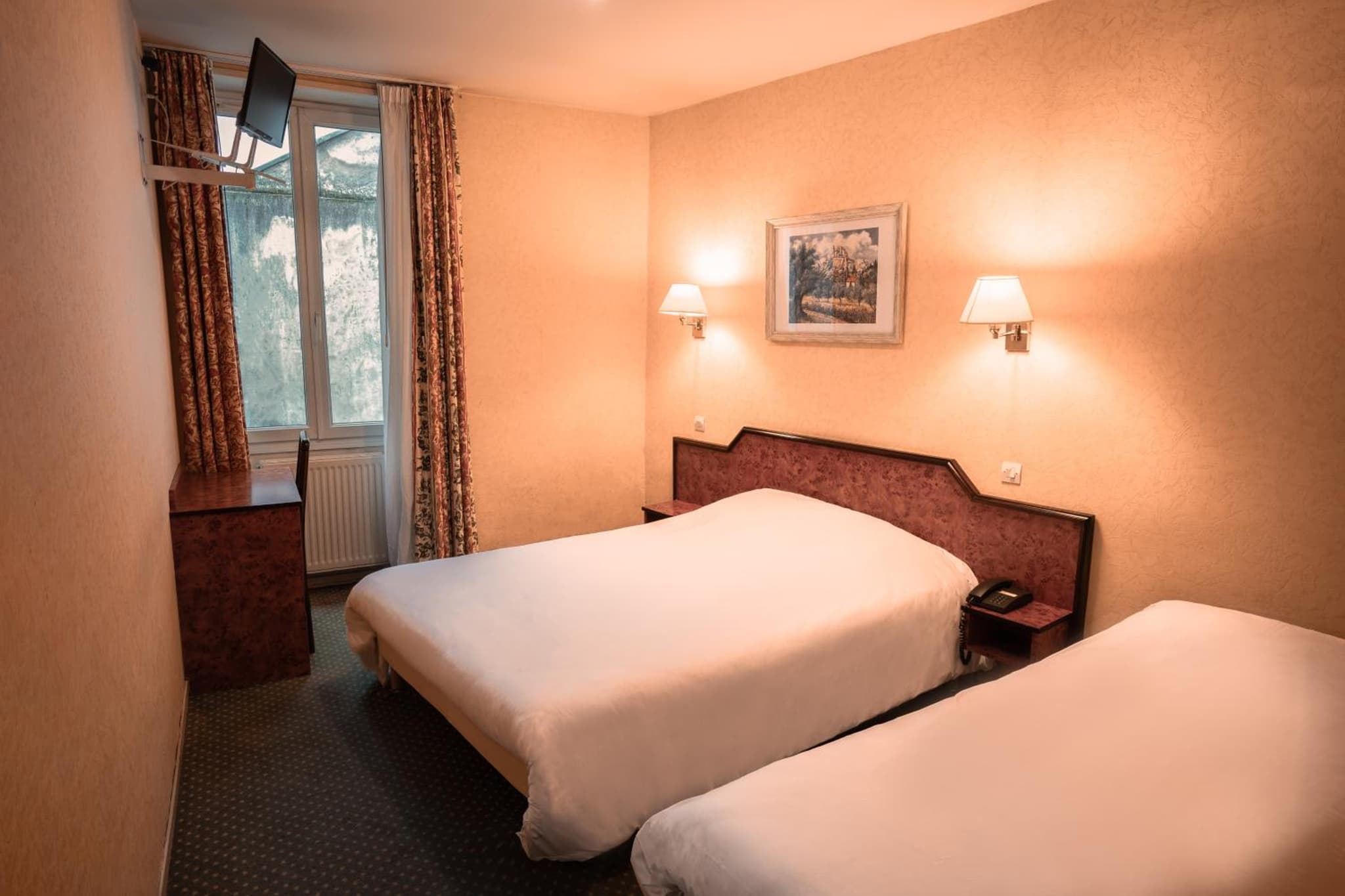 hotel room