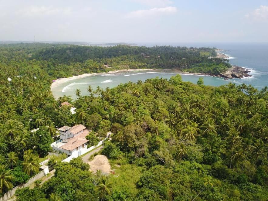 Serene Villa Hiriketiya
