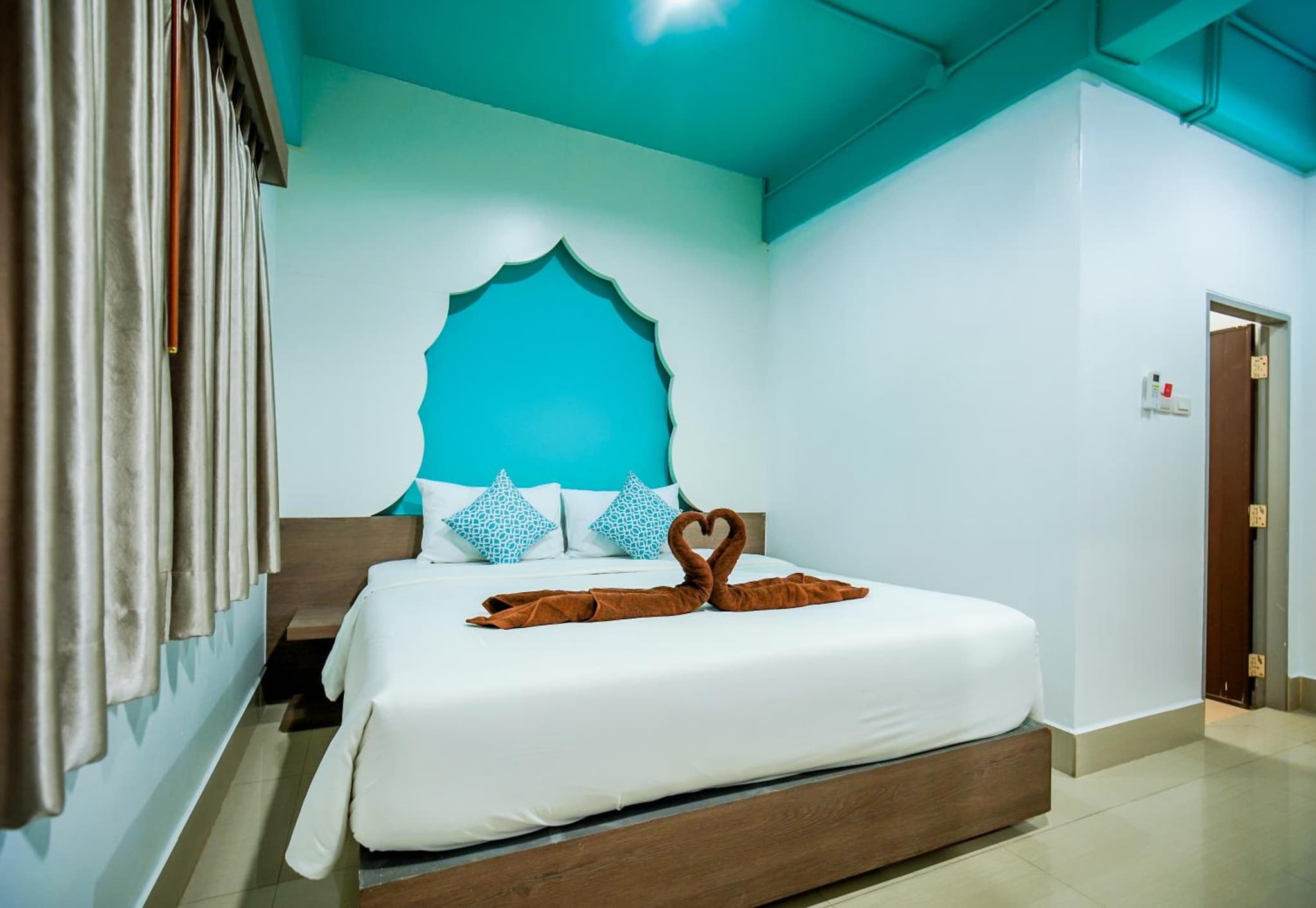 Khaleej Mass Hotel Patong photo 8