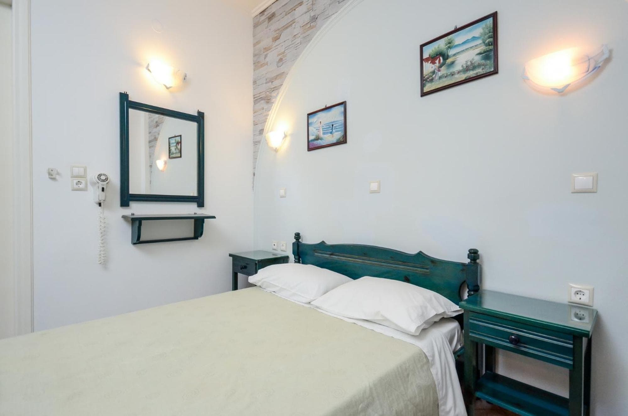 Polemis Studios & Apartments photo 5