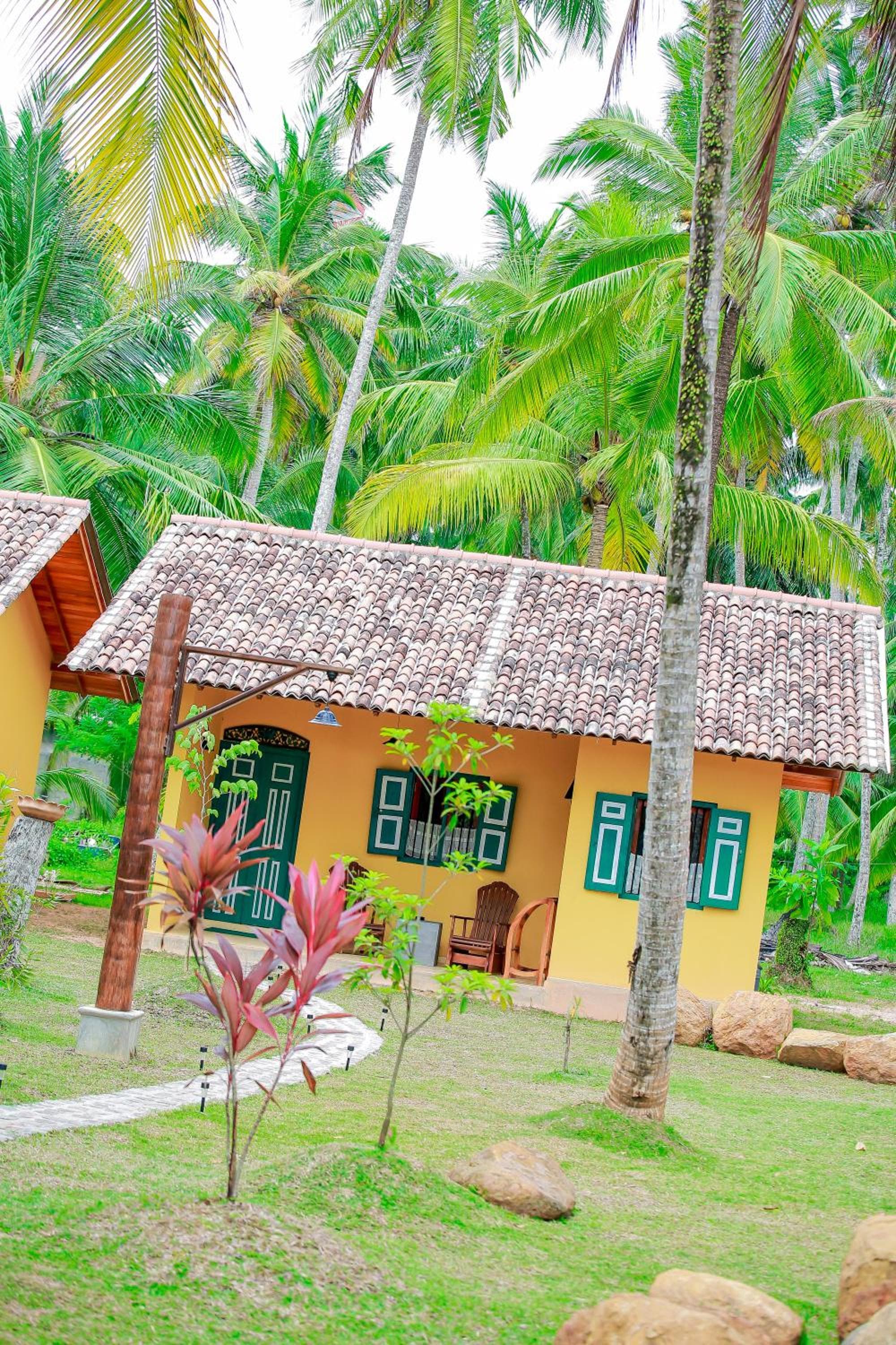 Kurumba Villas