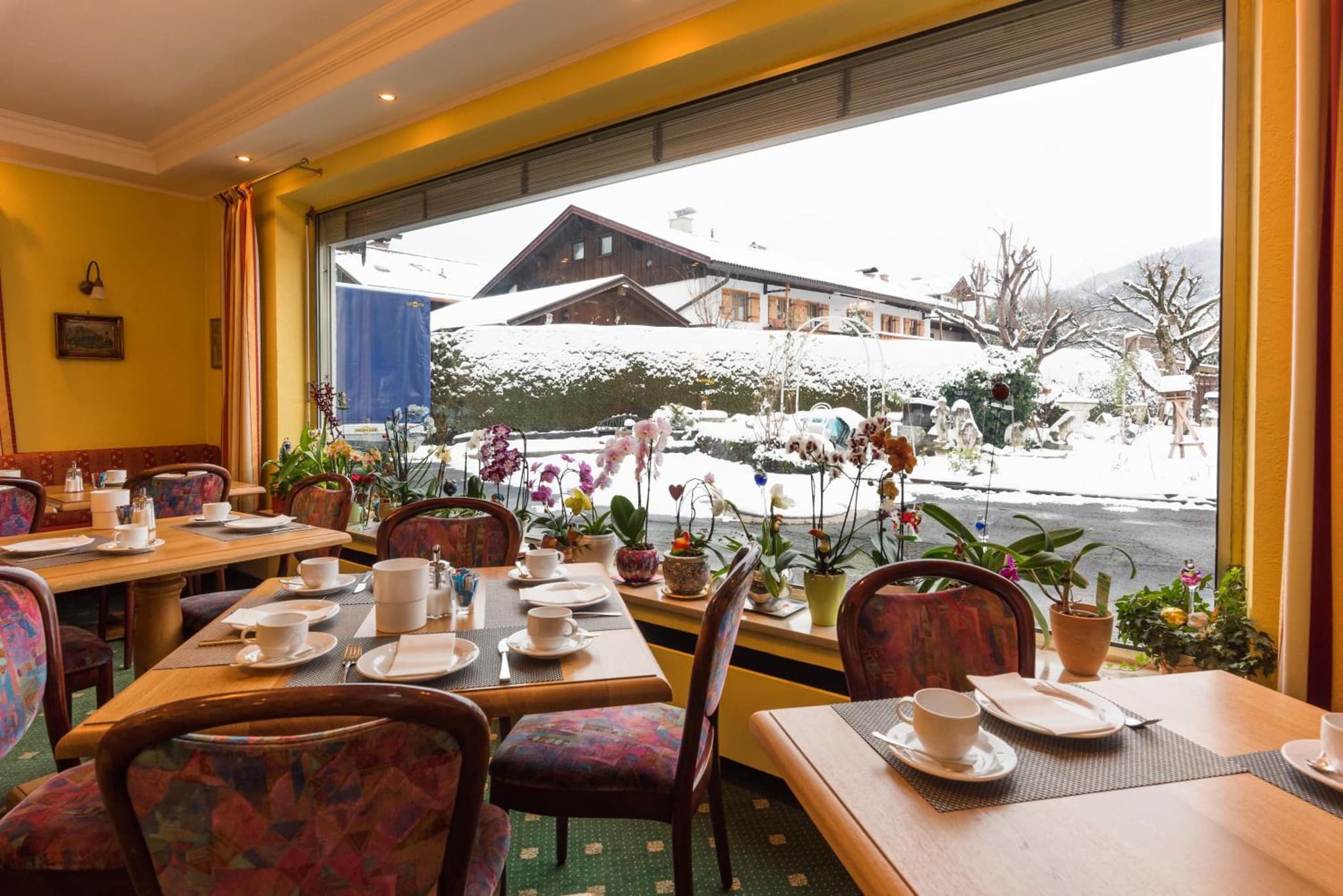 Hotel garni Almenrausch und Edelweiss photo 2