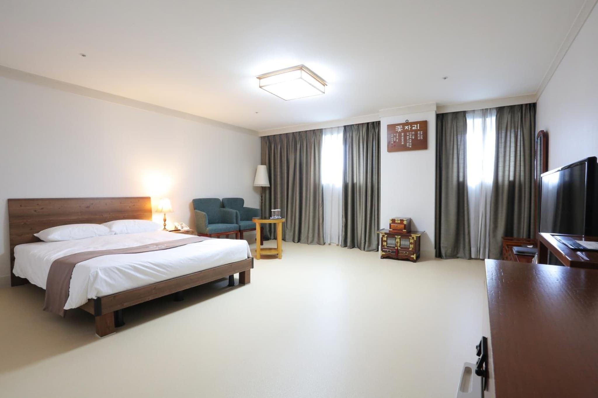 Daegu AW Hotel photo 4