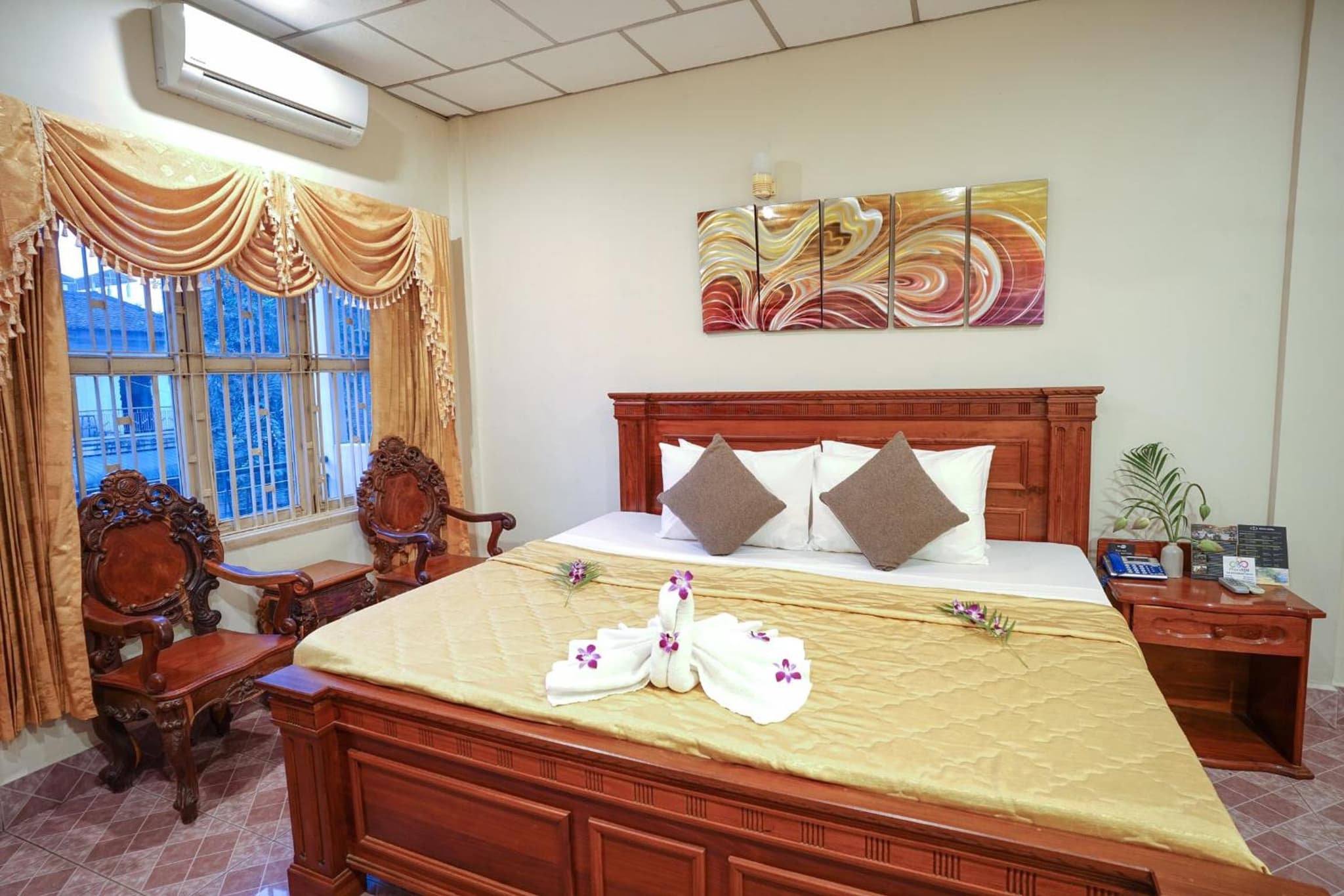 Royal Hotel photo 6