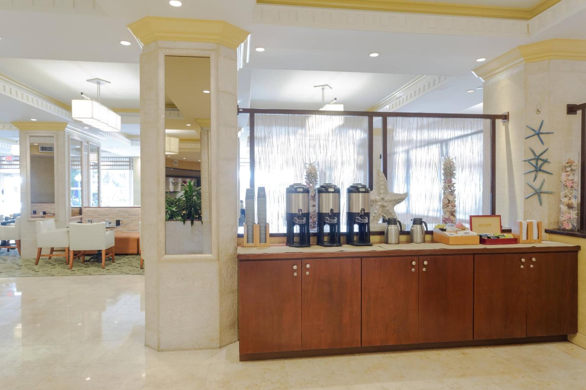 Radisson Resort Miami Beach photo 2