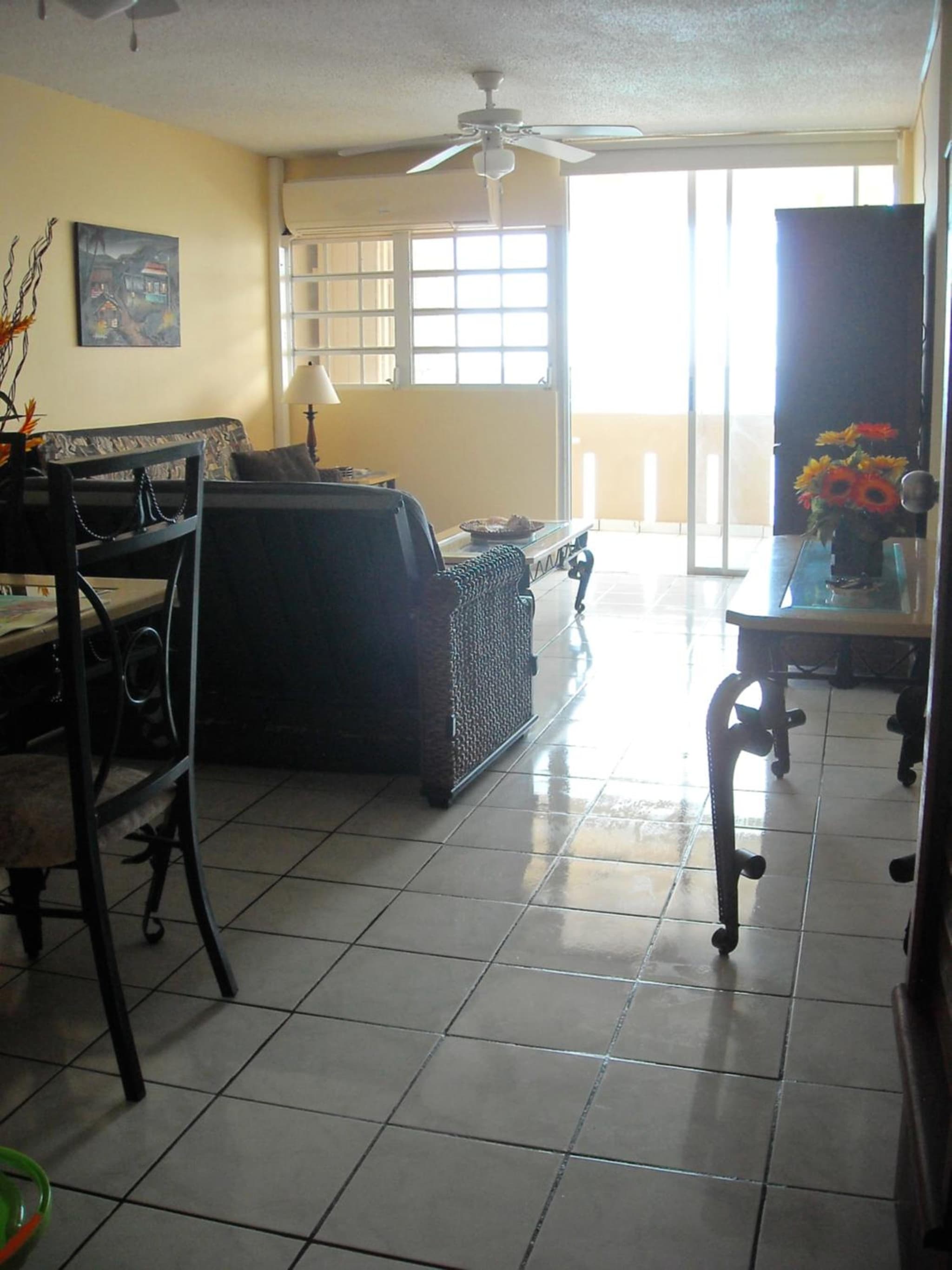 Ocean Front Apartment photo 3