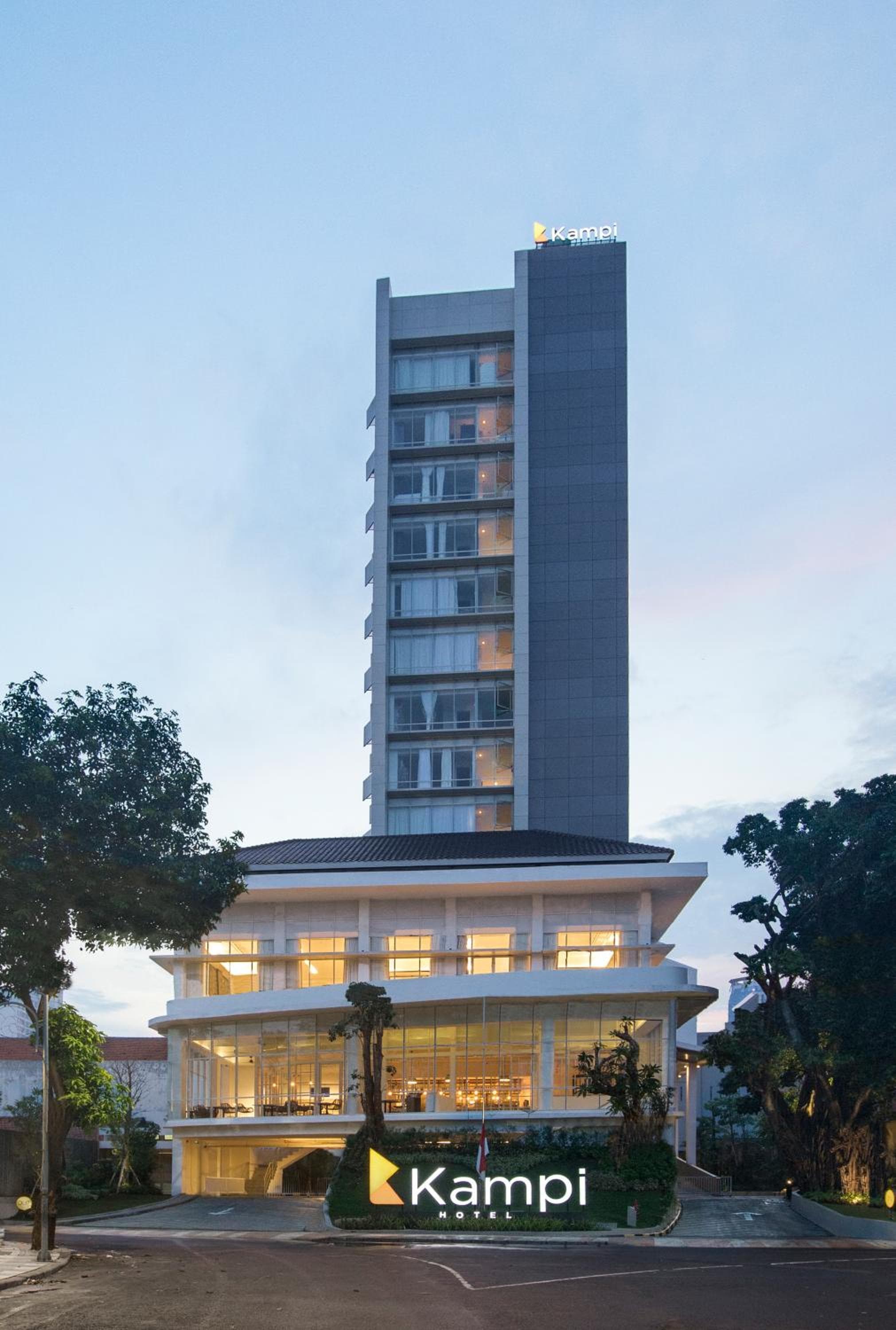 Kampi Hotel Tunjungan - Surabaya