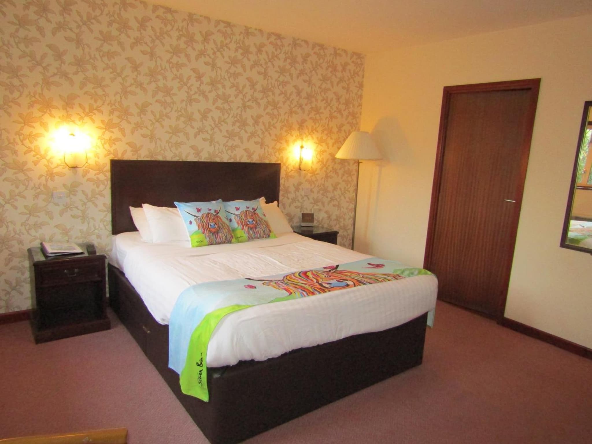 Hunters Lodge Hotel photo 2