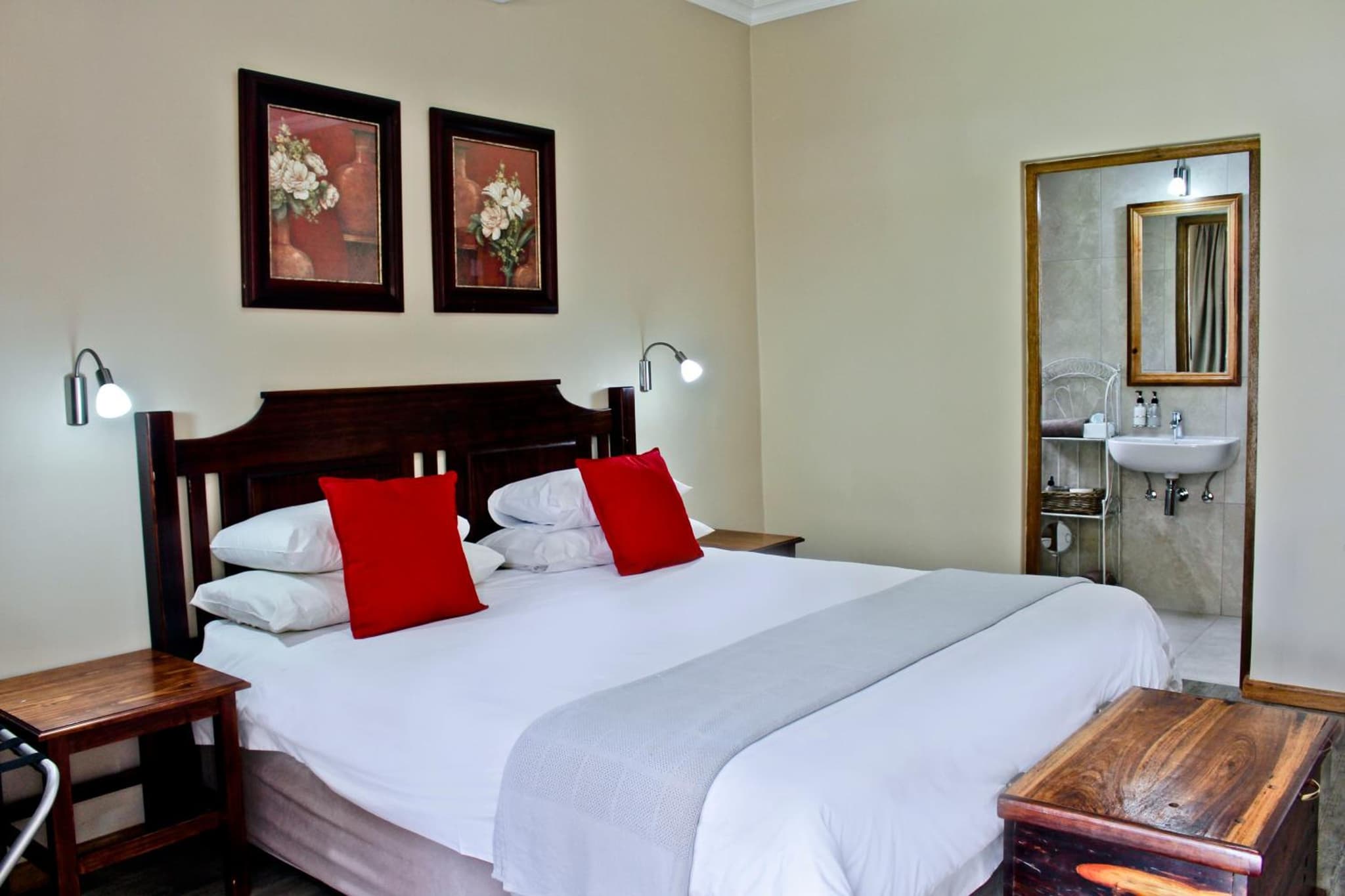 17 on Bird Guest House photo 8
