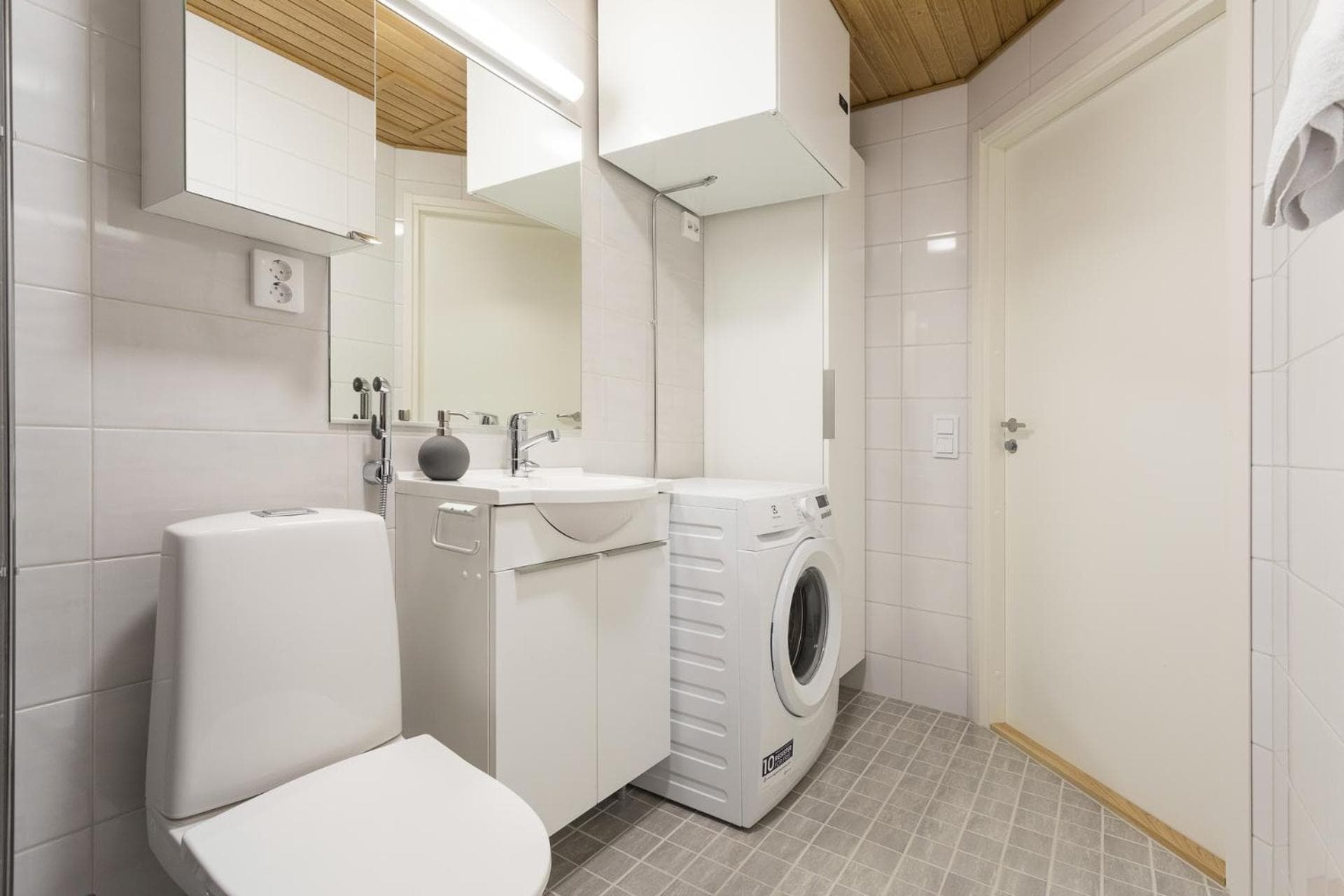 Vasko luxurious suites, Livo photo 4