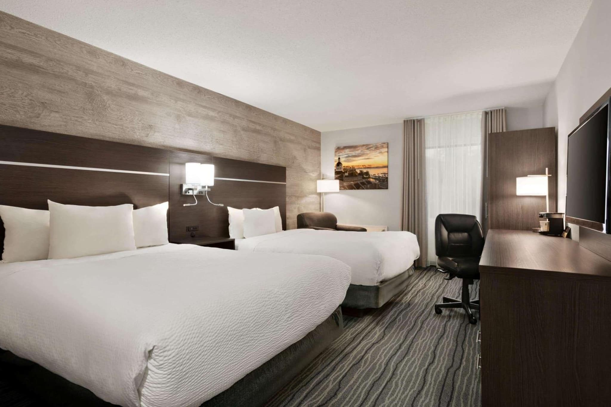 Days Inn by Wyndham Kingston photo 9
