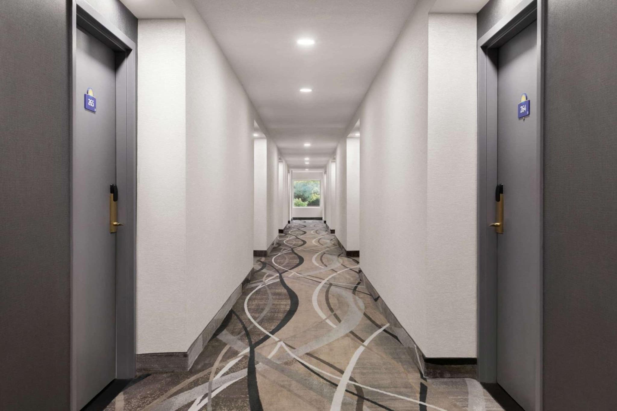 Days Inn by Wyndham Kingston photo 8