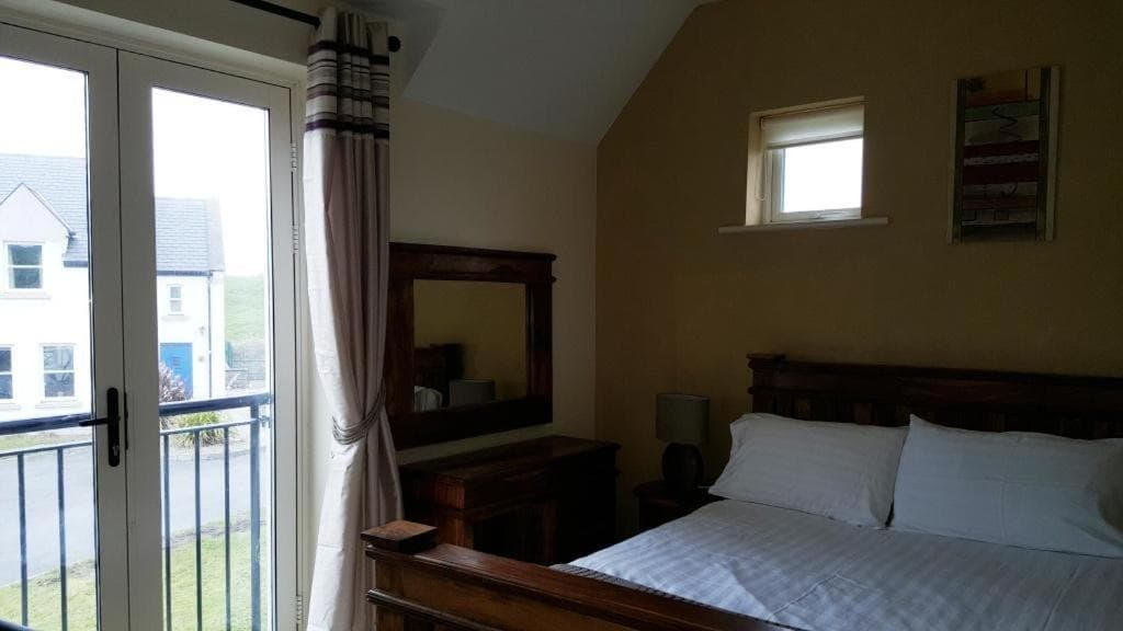 Doolin Court photo 3