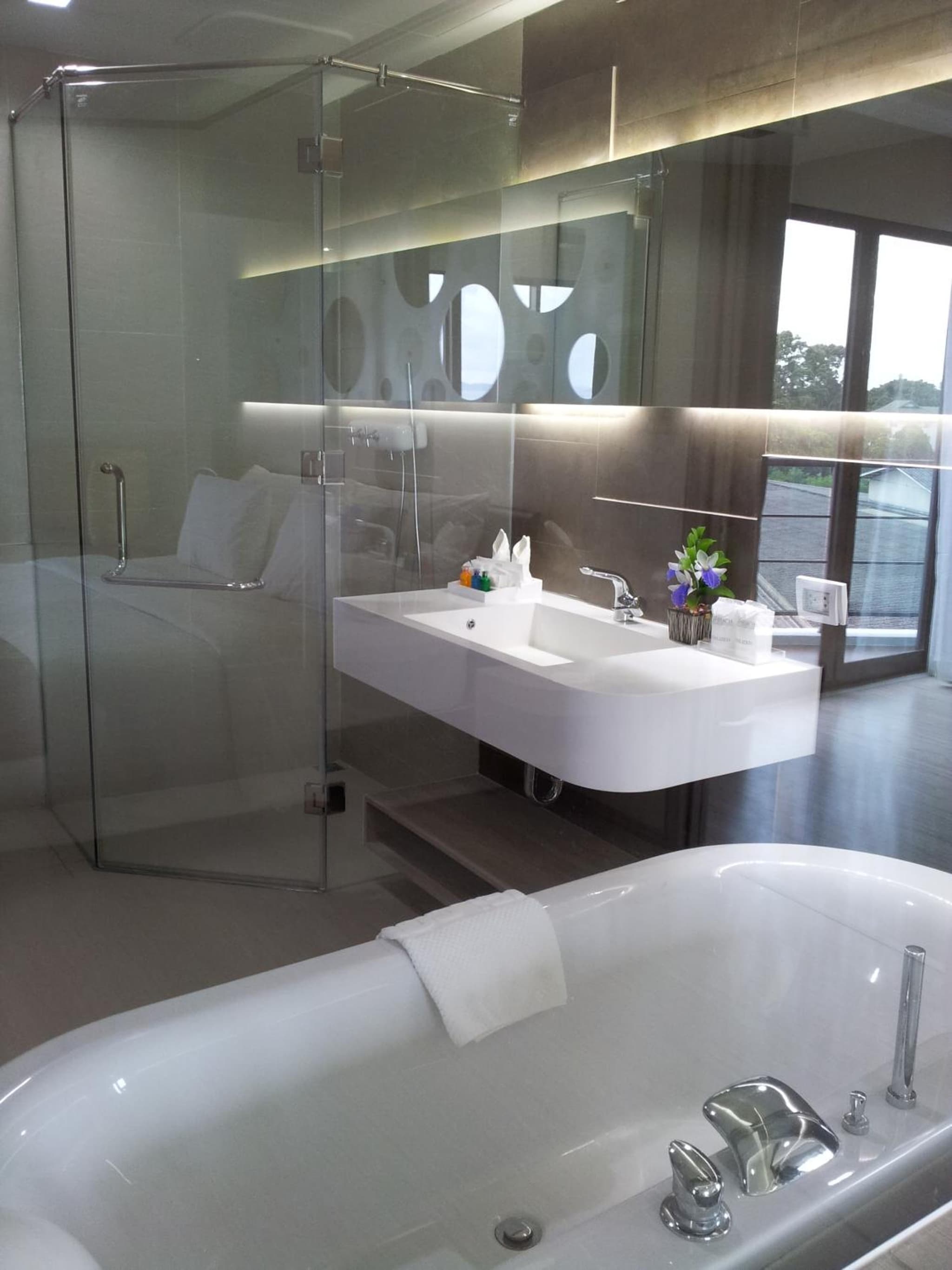 Pattaya Discovery Beach Hotel photo 4