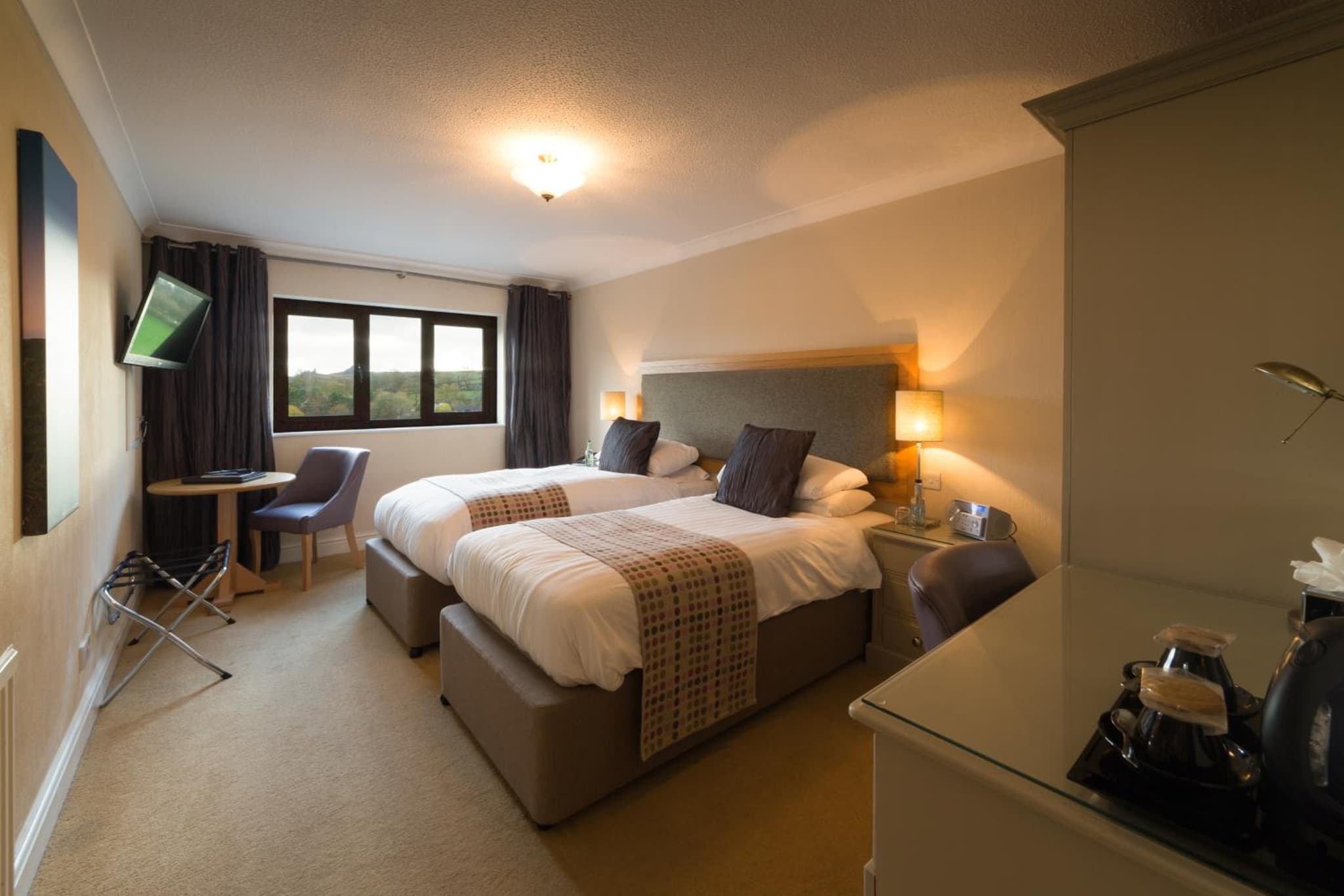 Wolfscastle Country Hotel photo 4