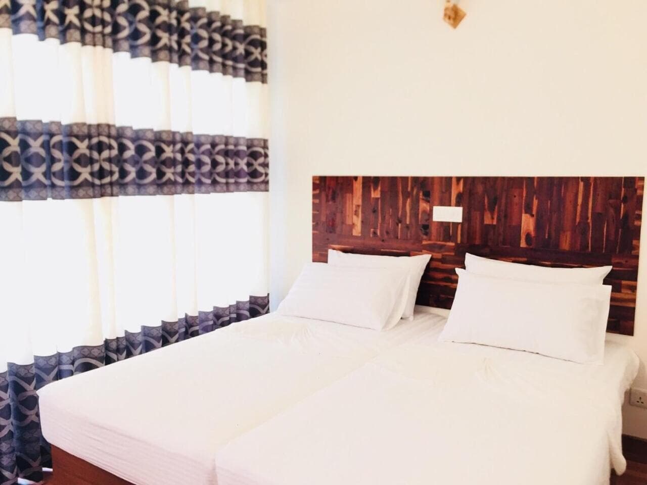 Seena Inn photo 3