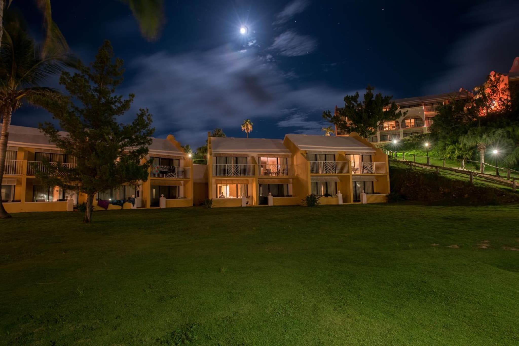 Grotto Bay Beach Resort photo 4
