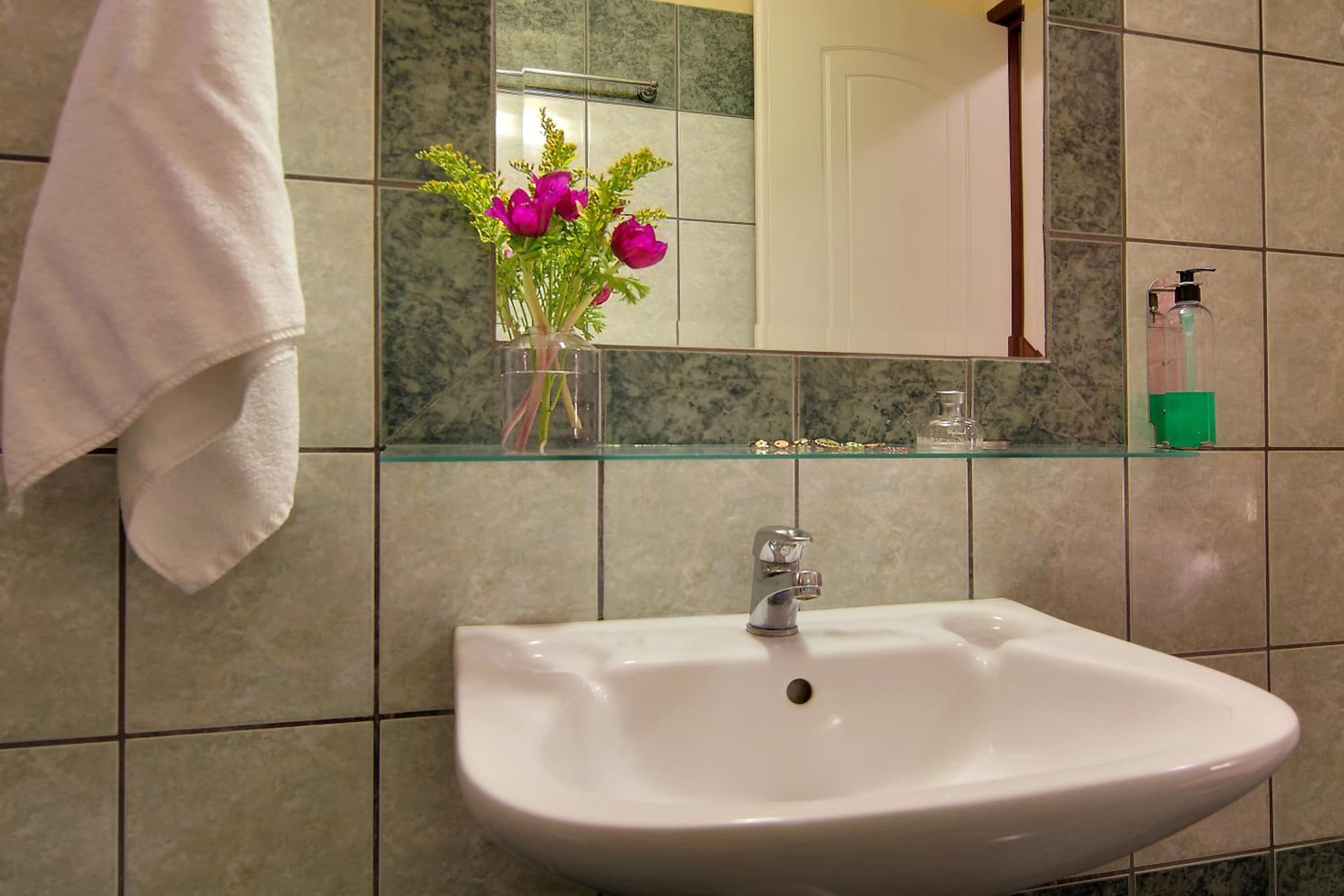 Tsironis Guesthouse photo 7