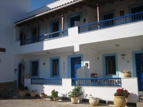 Studio nikolos photo 2