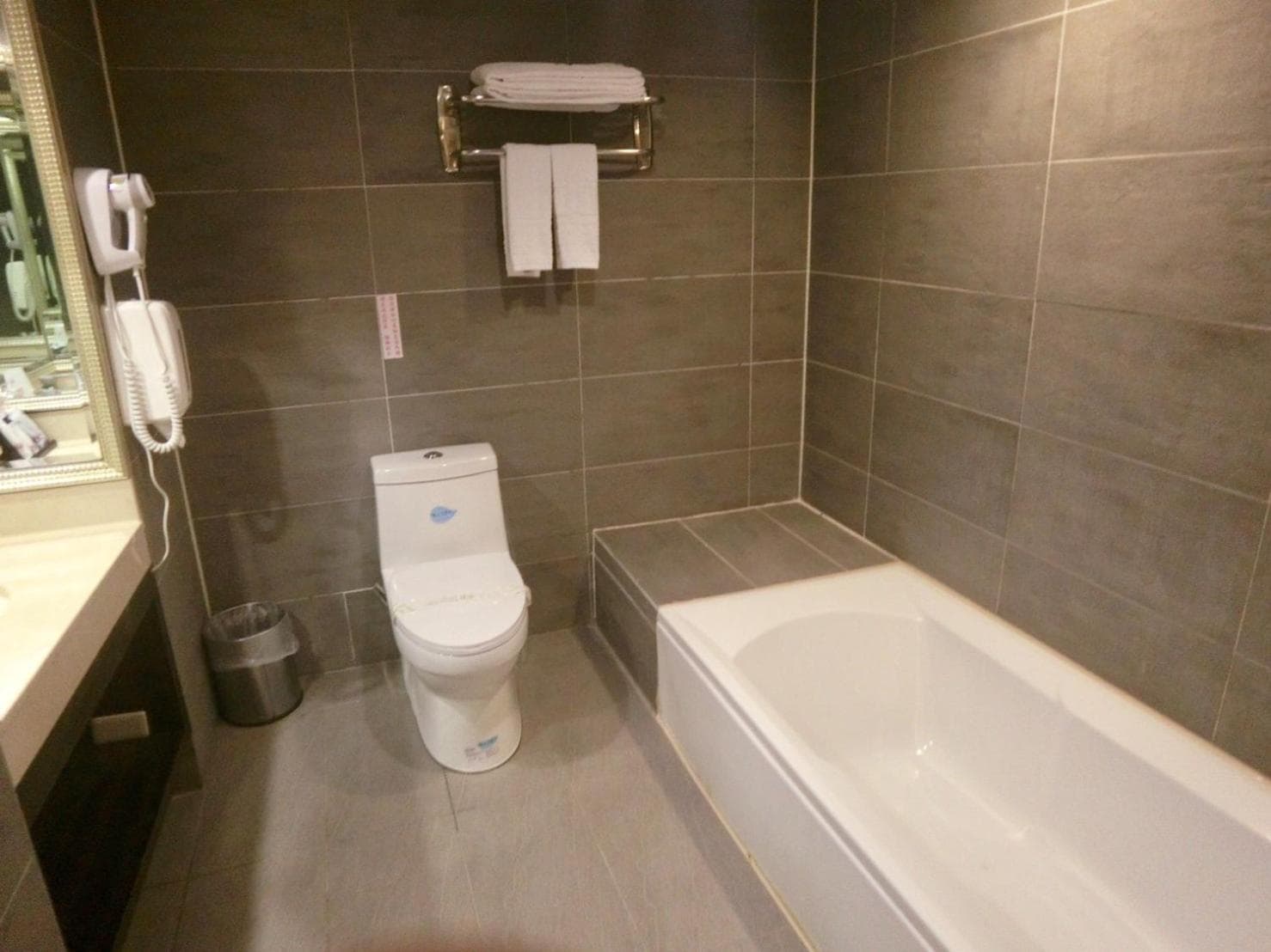 Discovery Motel - Yonghe photo 4