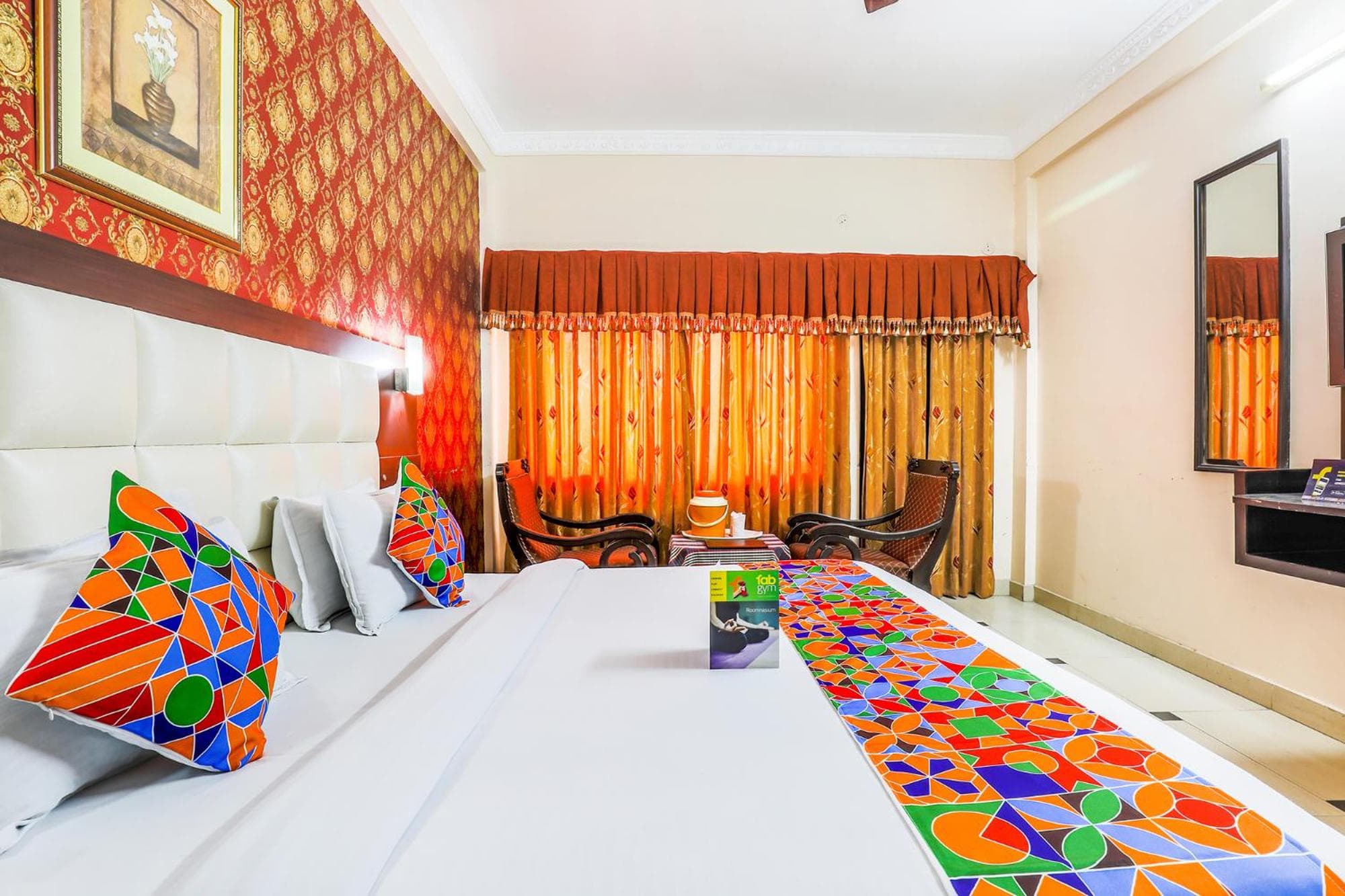 FabHotel Pramila Inn photo 6