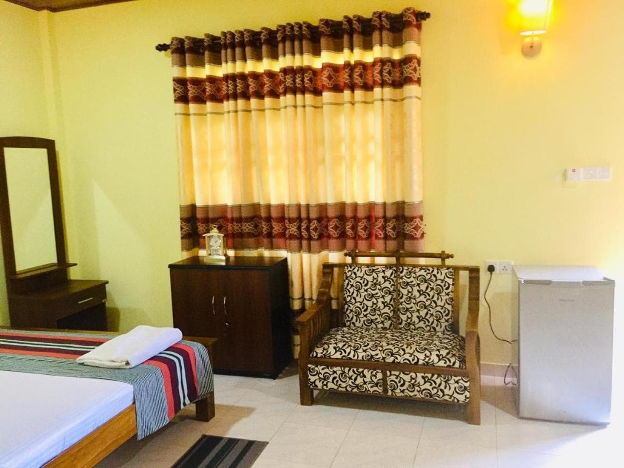 Suwani Pinnawala Homestay photo 5