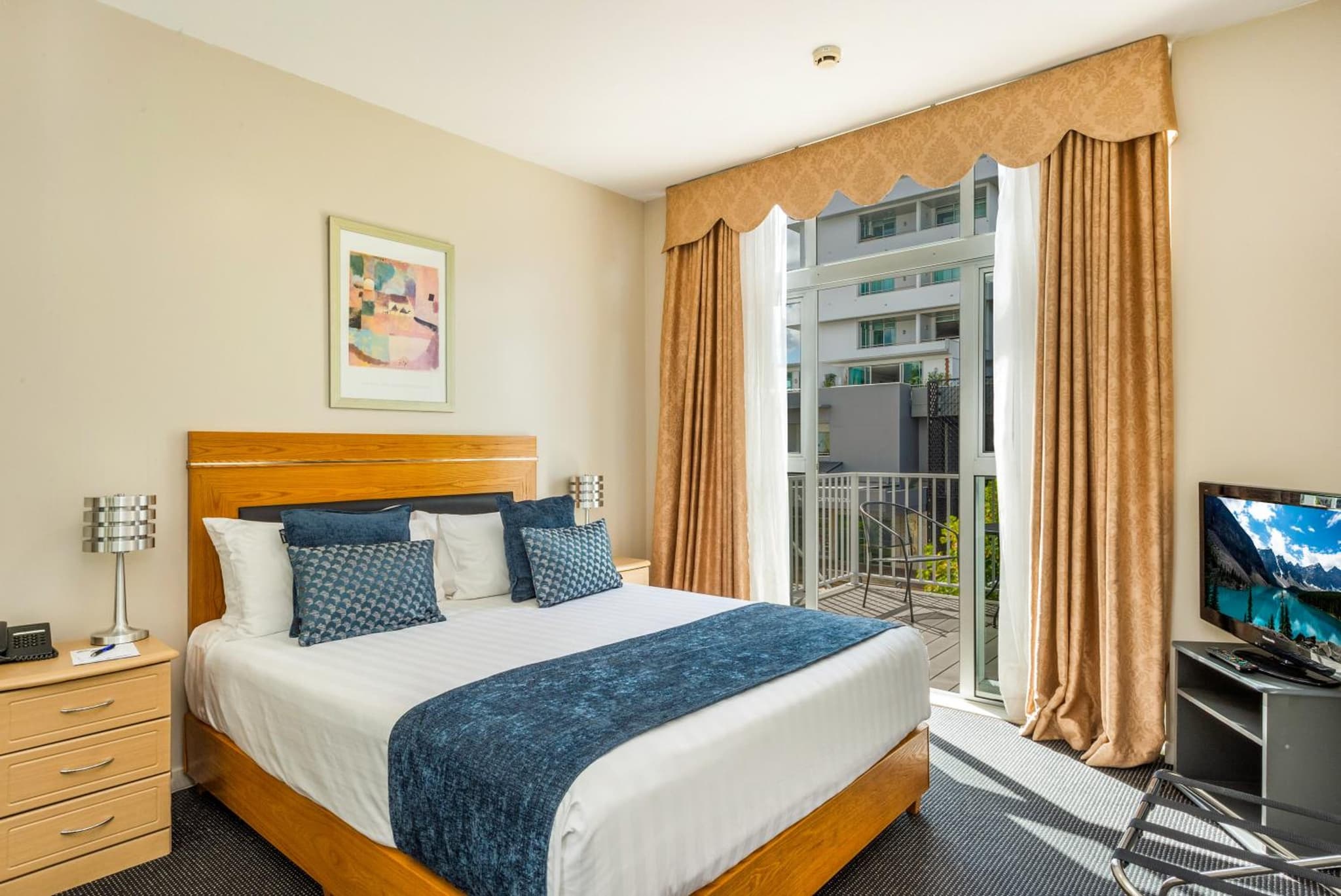 Ramada by Wyndham, Hamilton City Center photo 6