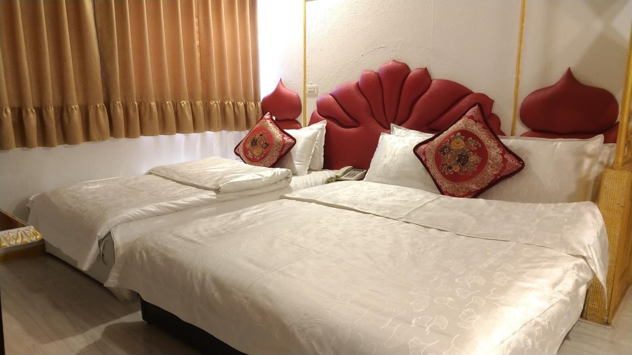 Aloha Hotel photo 3