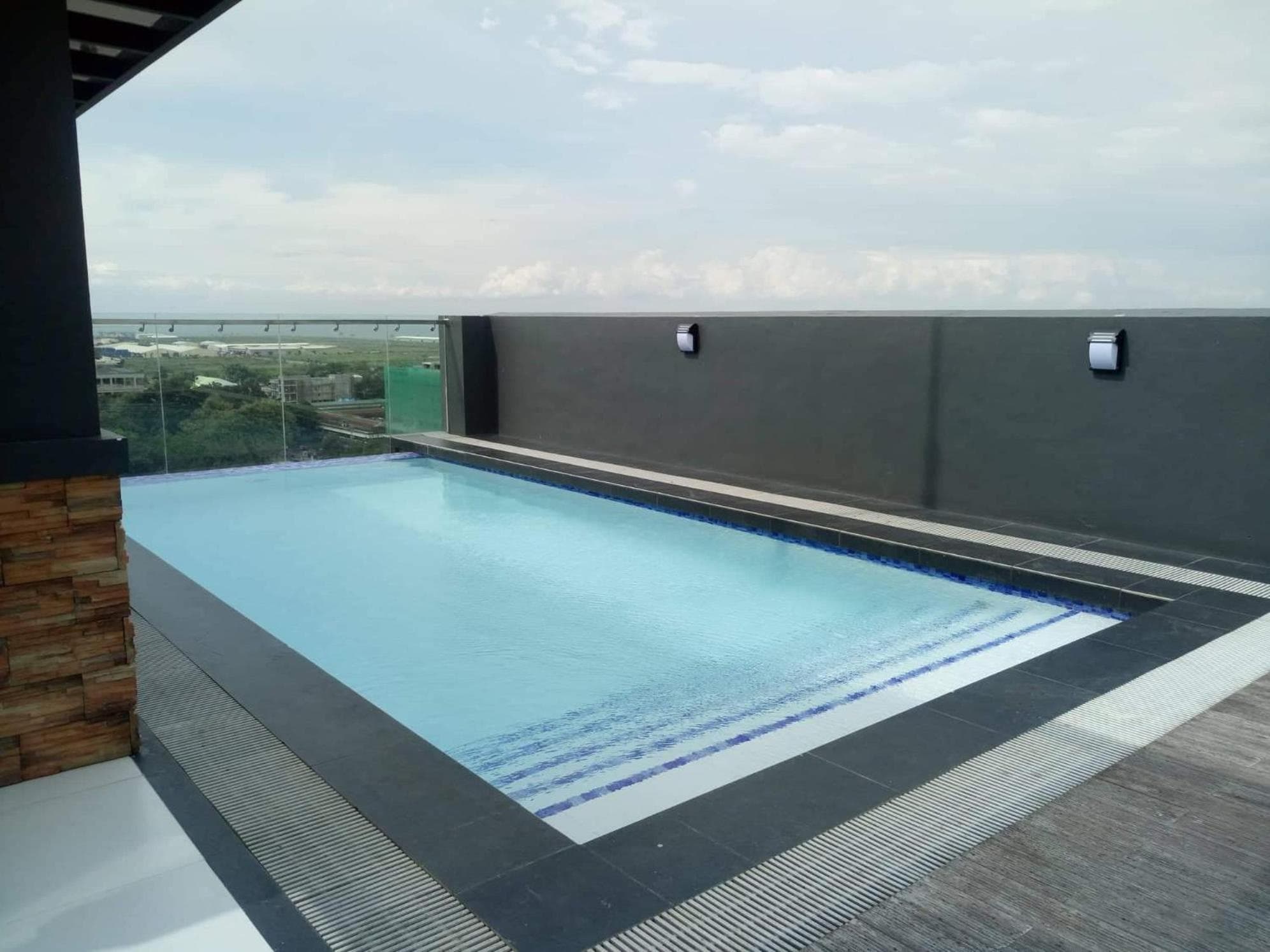 Cityscape Residences, Unit 702 photo 7