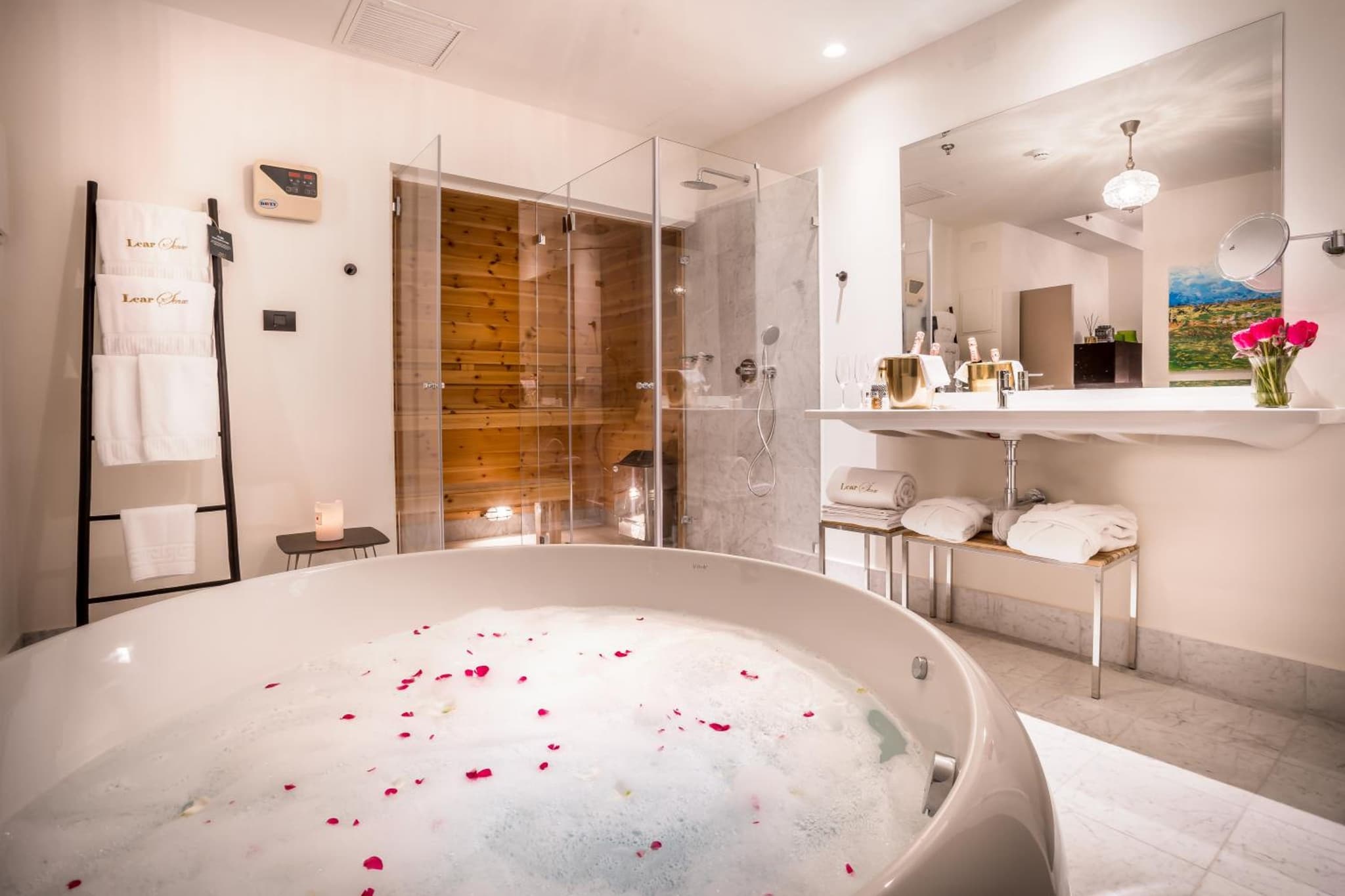 Lear Sense Hotel photo 4