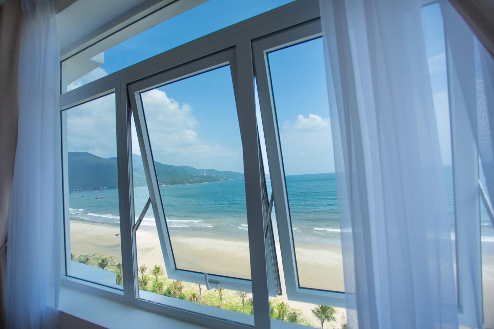 De Lamour Hotel Da Nang photo 4