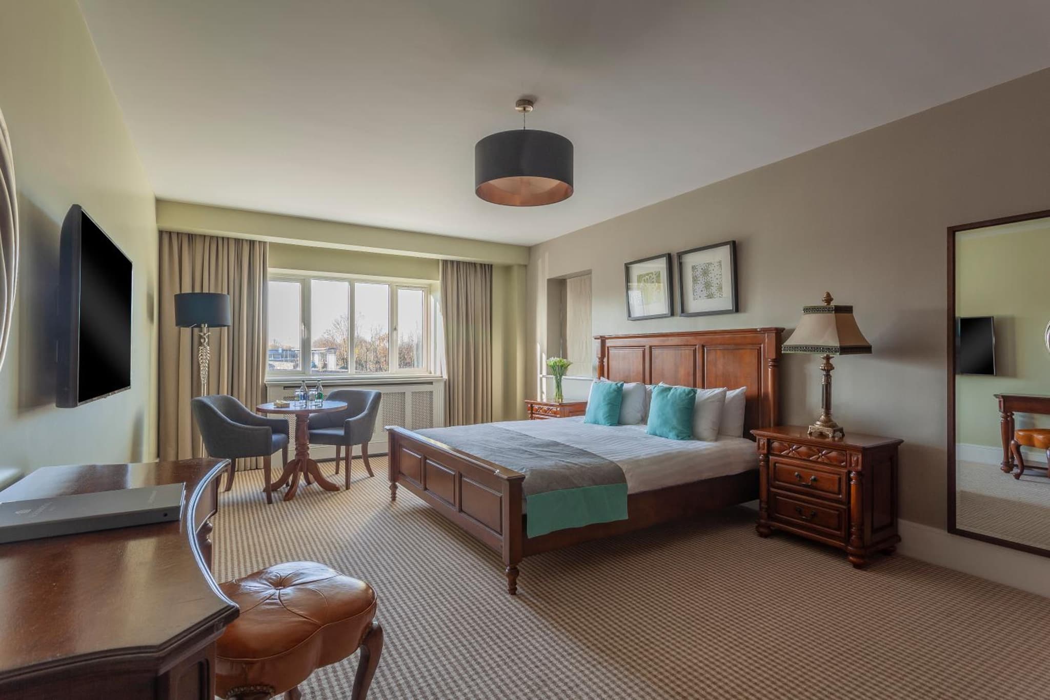 Glenroyal Hotel photo 2