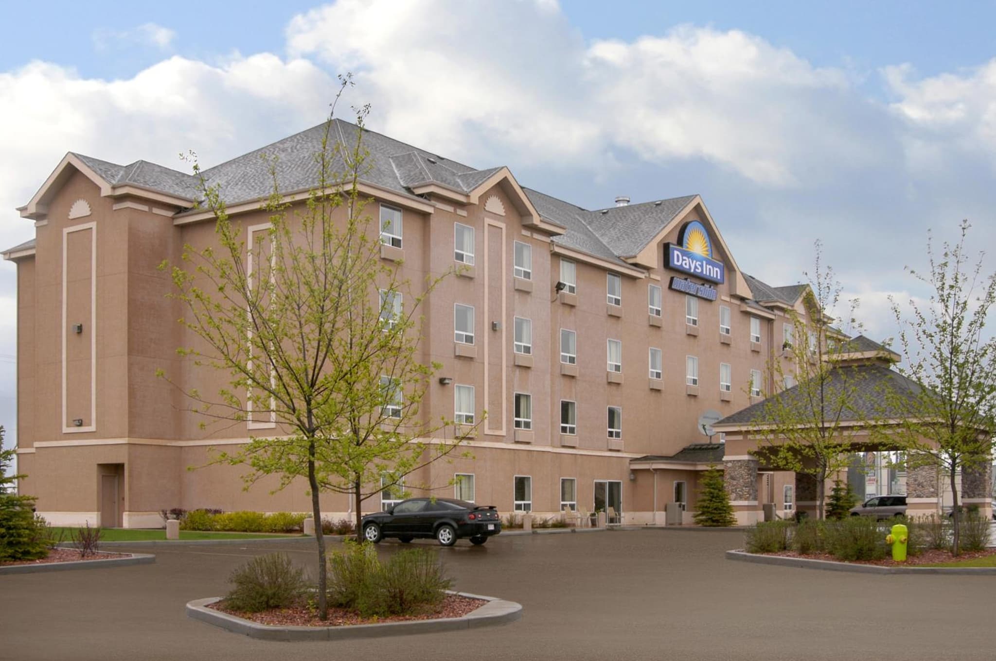 Prairie Crest Red Deer by IHG photo 8