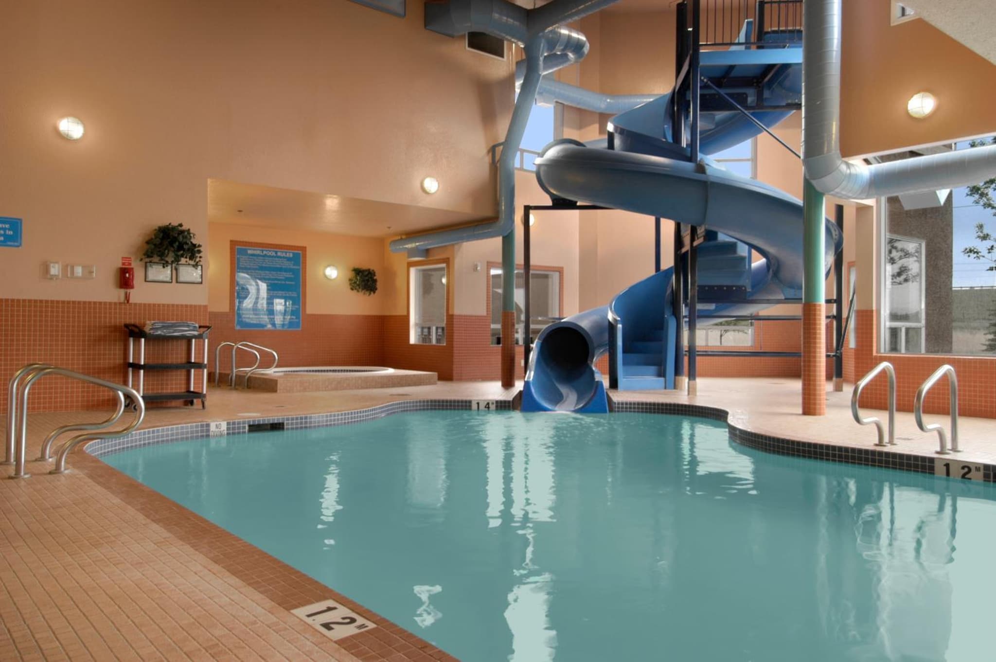 Prairie Crest Red Deer by IHG photo 2