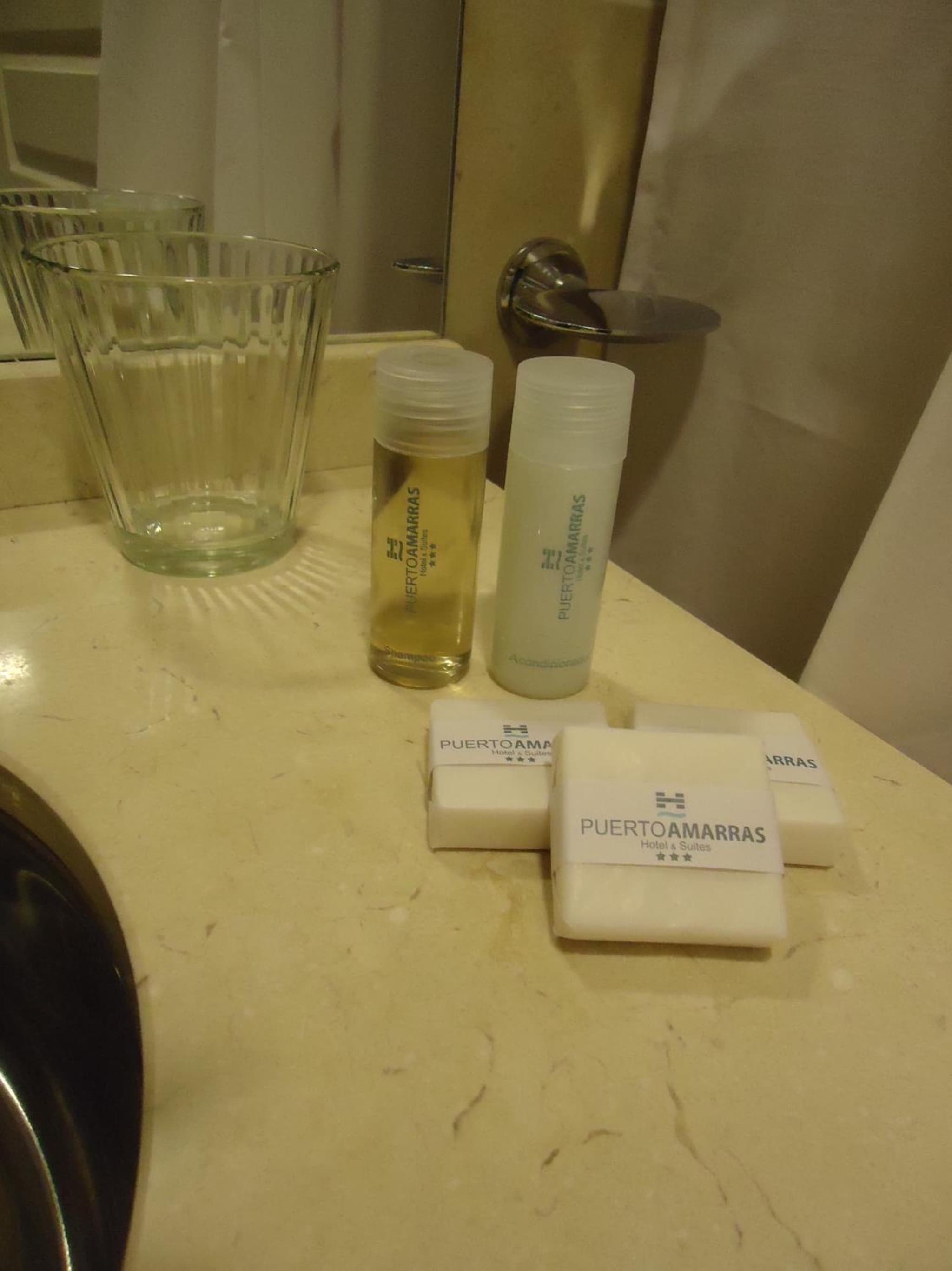Puerto Amarras Hotel & Suites photo 2