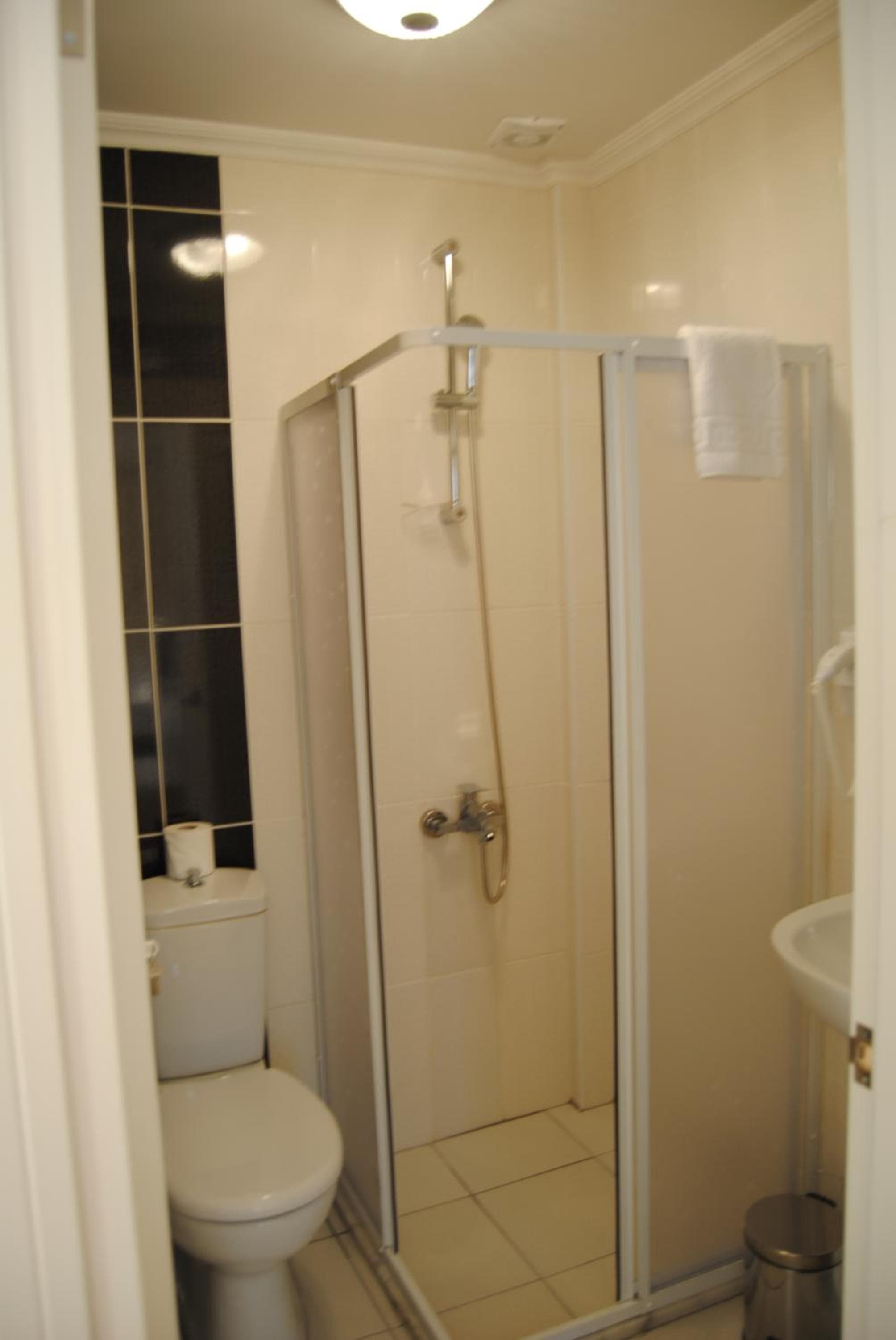 Lotus Hotel photo 6