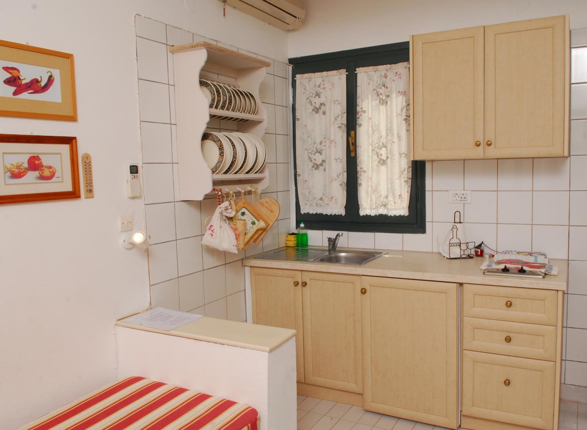 Palemilos Apartments photo 5