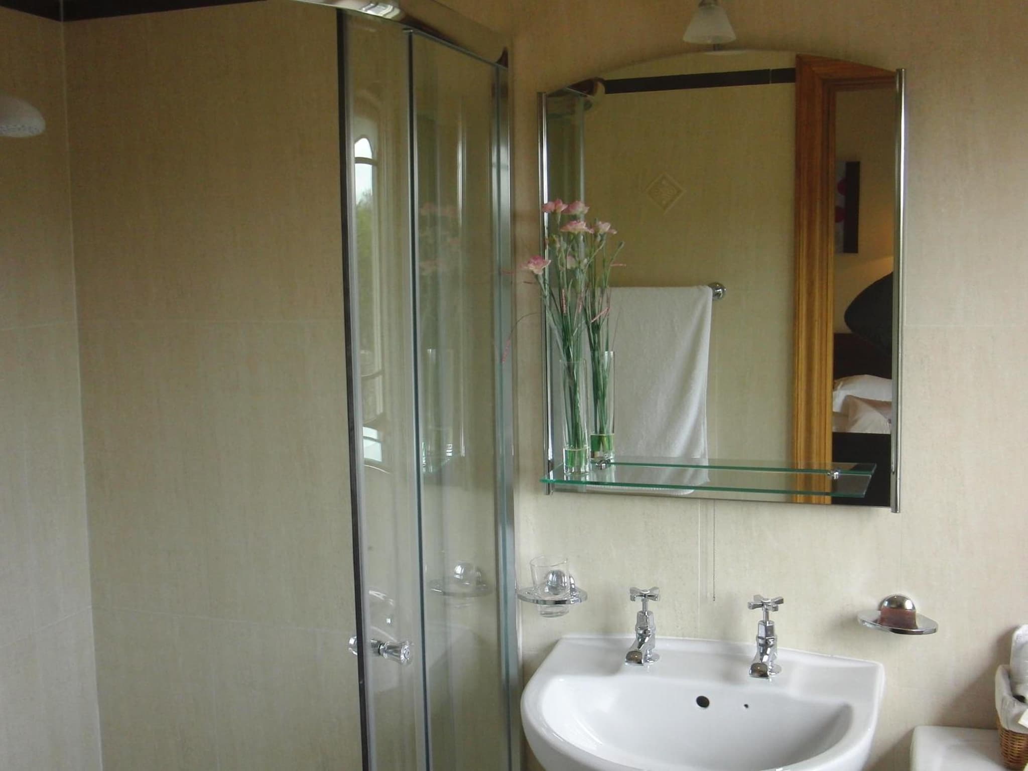 Woodlands House photo 3