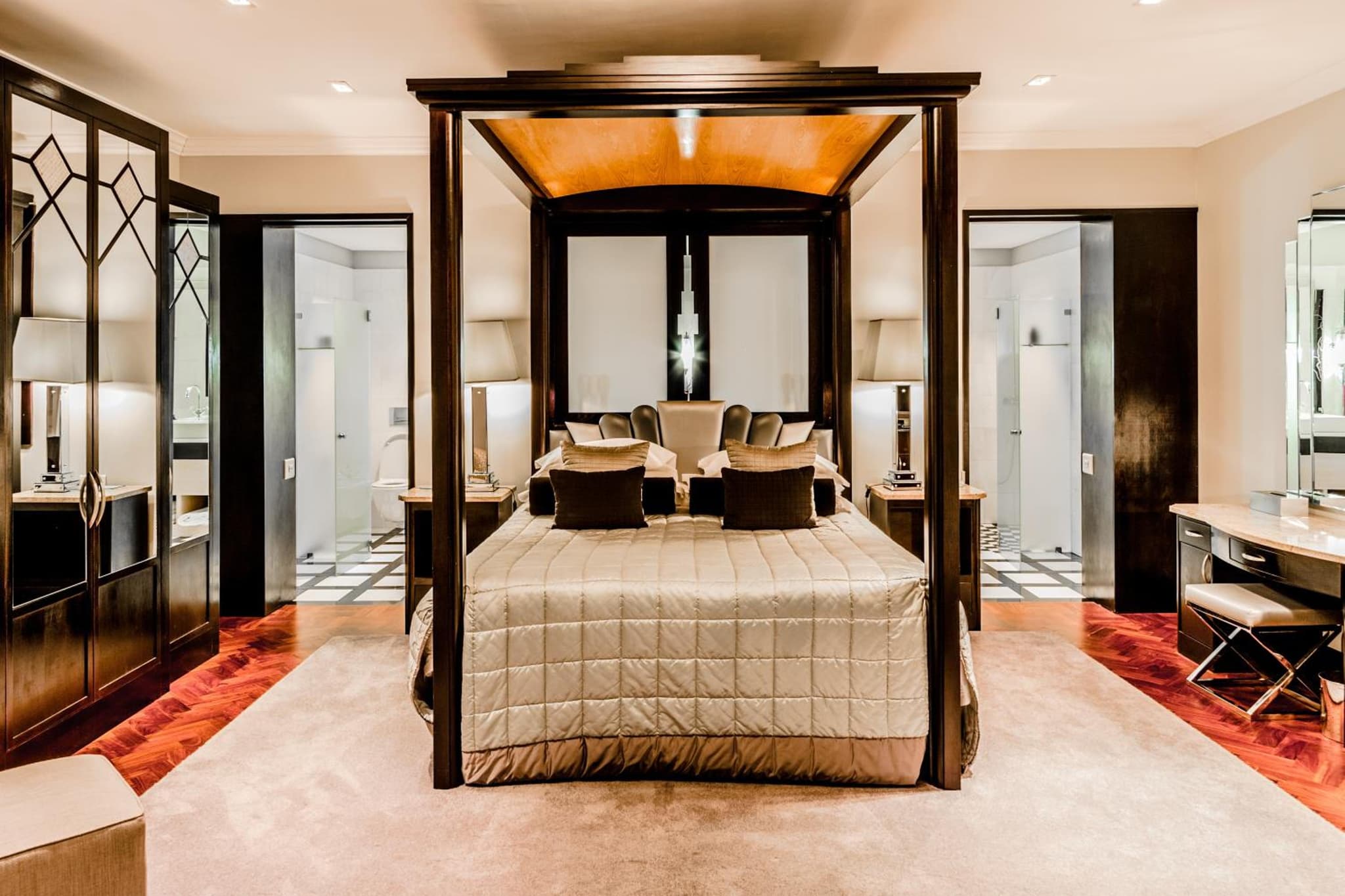 No5 Boutique Art Hotel by Mantis photo 2