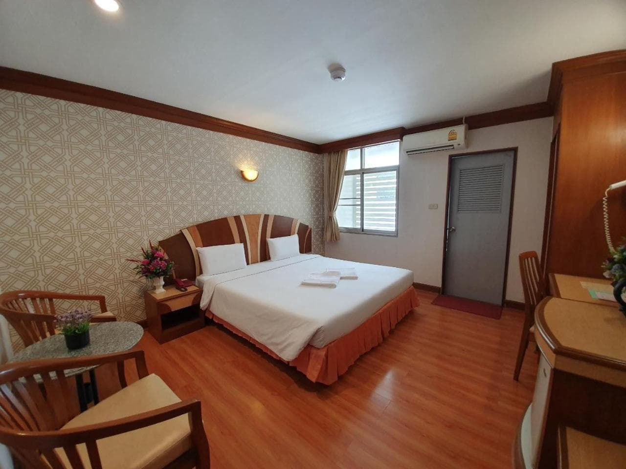 Sakol Hotel photo 2